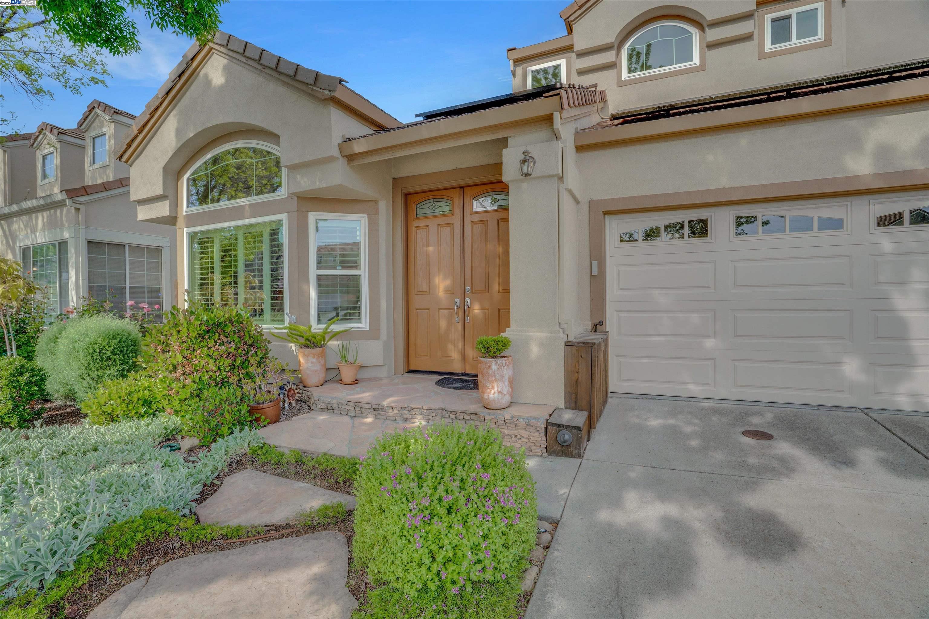 Detail Gallery Image 4 of 45 For 1166 Seaside Way, Milpitas,  CA 95035 - 4 Beds | 3 Baths