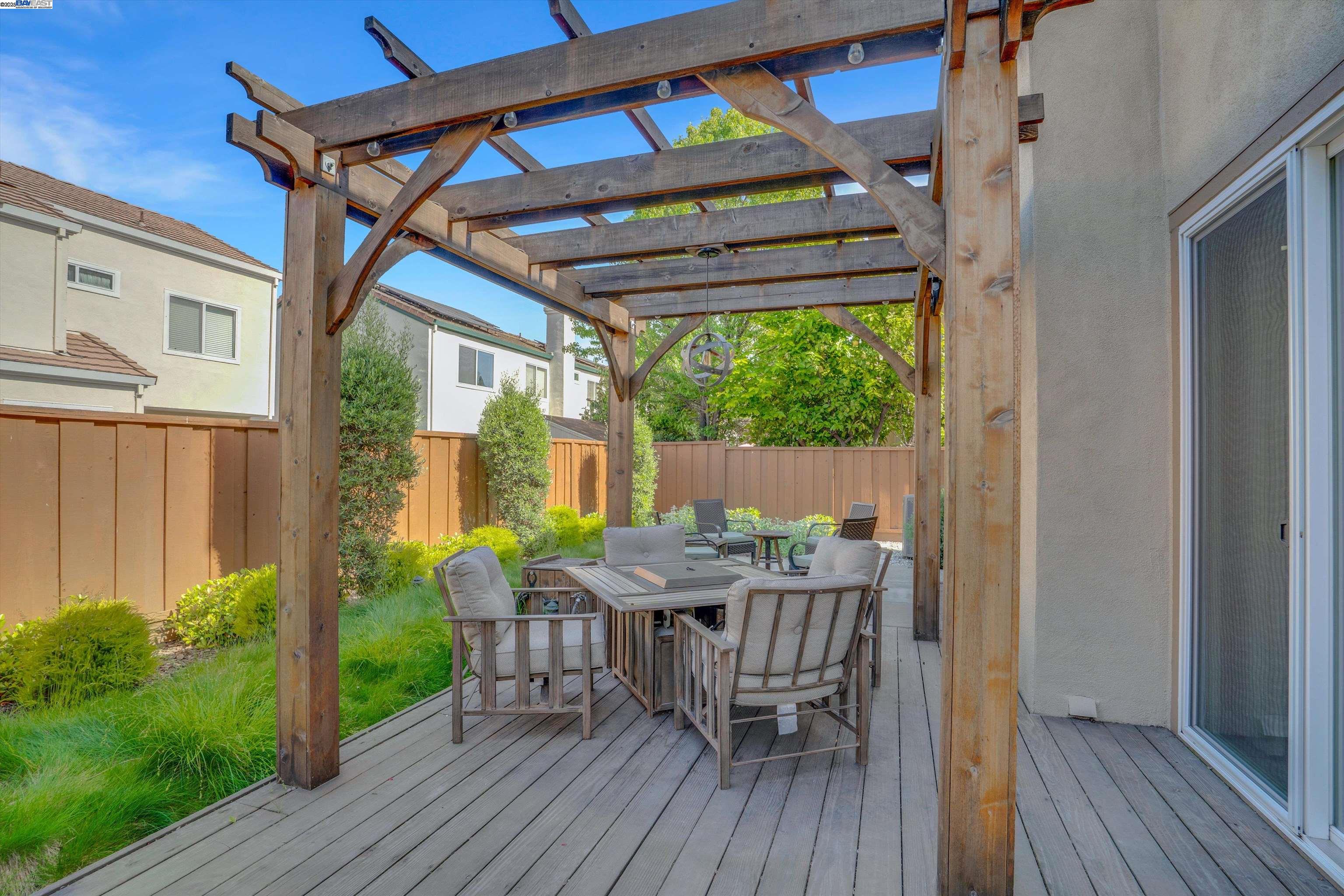 Detail Gallery Image 34 of 45 For 1166 Seaside Way, Milpitas,  CA 95035 - 4 Beds | 3 Baths