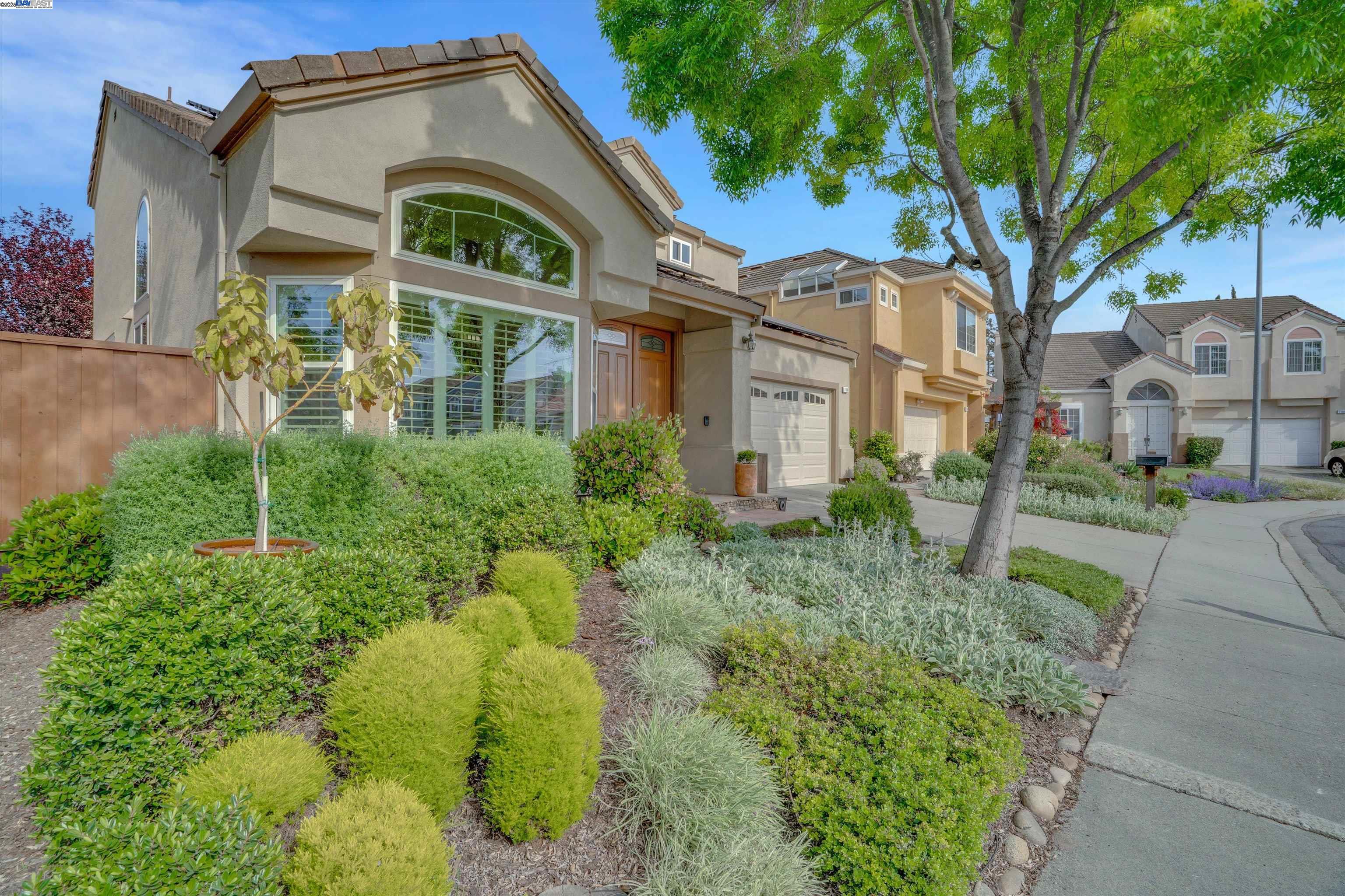 Detail Gallery Image 5 of 45 For 1166 Seaside Way, Milpitas,  CA 95035 - 4 Beds | 3 Baths