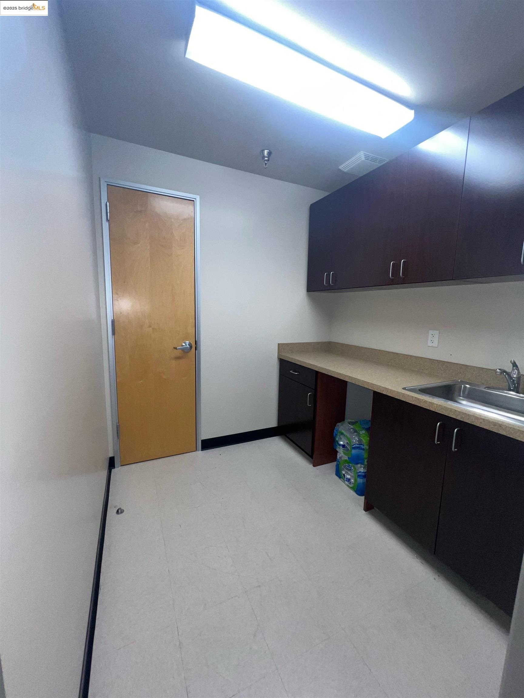 Detail Gallery Image 5 of 23 For , Pleasanton,  CA 94566 - – Beds | – Baths