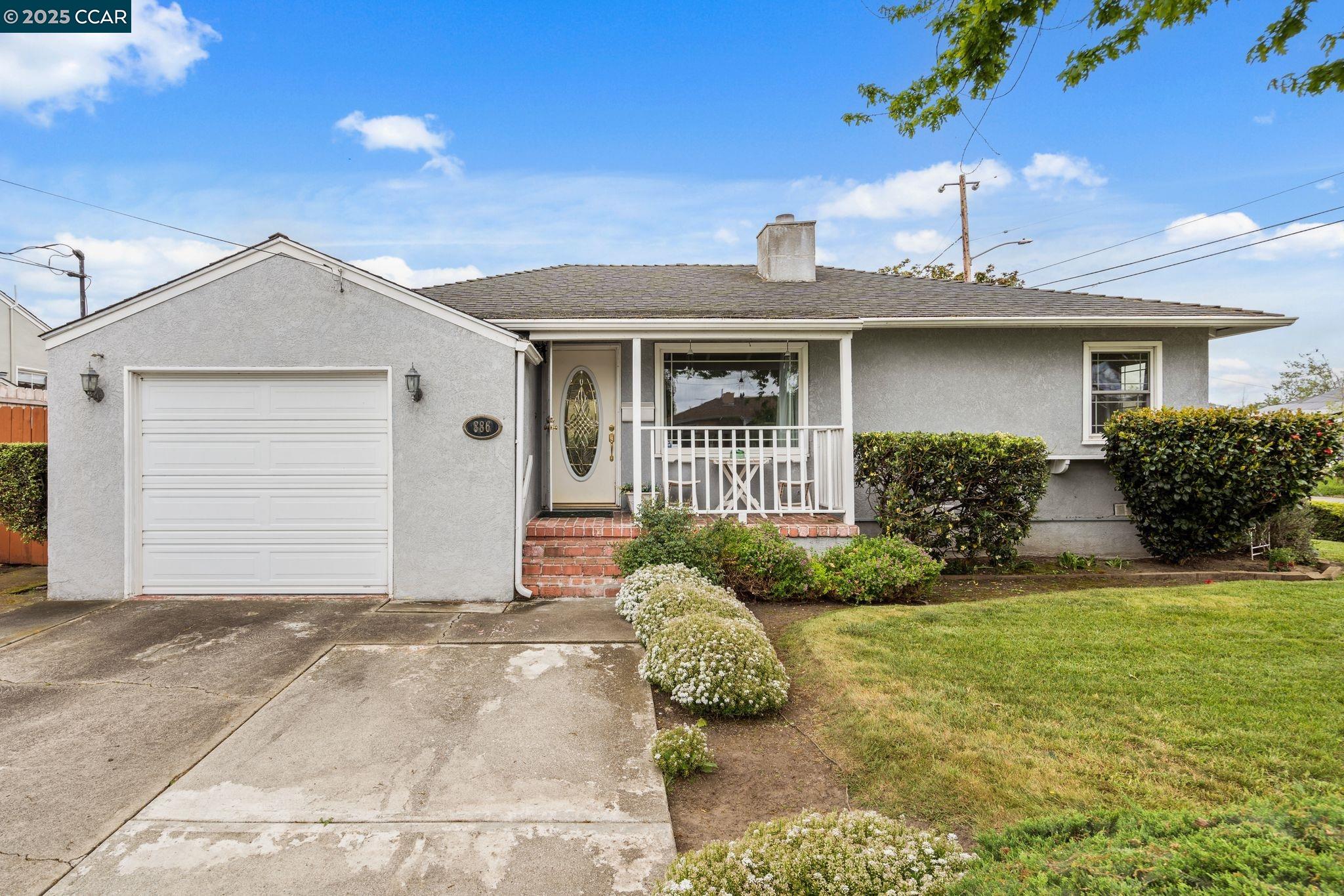 Detail Gallery Image 1 of 1 For 886 via Manzanas, San Lorenzo,  CA 94580 - 3 Beds | 1 Baths