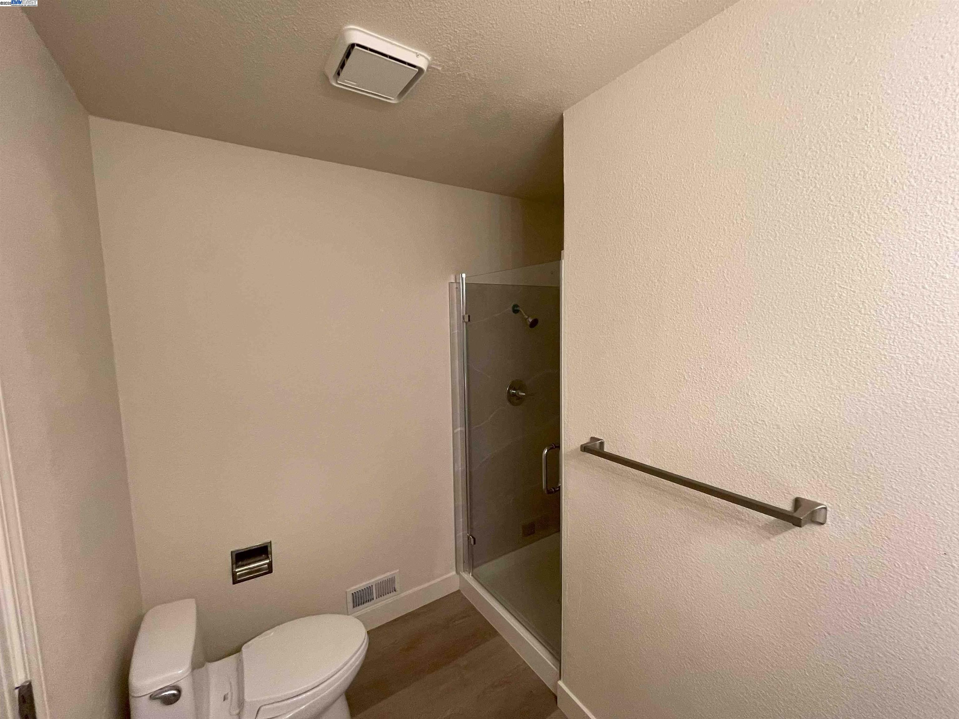Detail Gallery Image 12 of 32 For 34552 Nantucket Cmn, Fremont,  CA 94555 - 4 Beds | 2/1 Baths