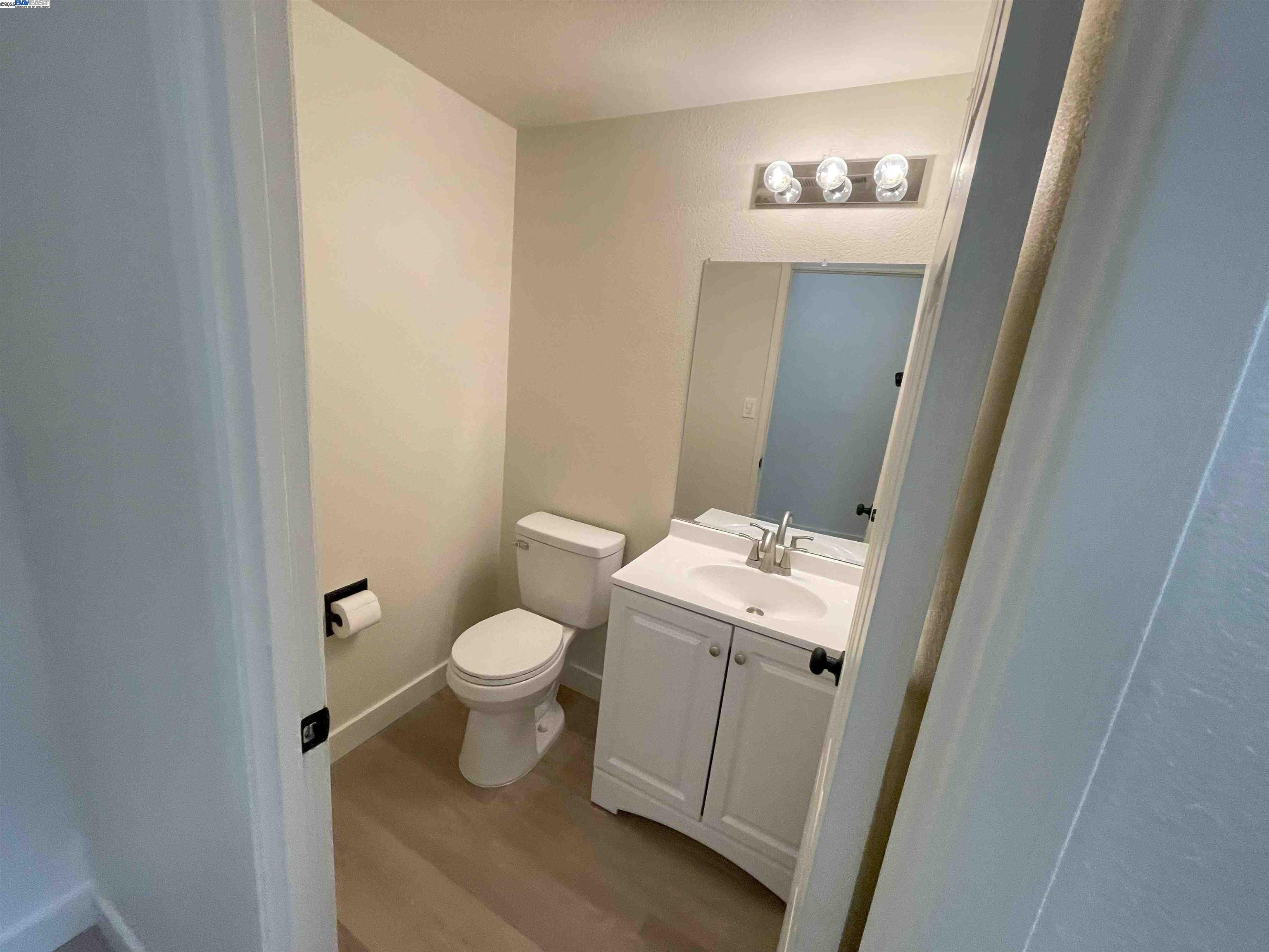 Detail Gallery Image 30 of 32 For 34552 Nantucket Cmn, Fremont,  CA 94555 - 4 Beds | 2/1 Baths
