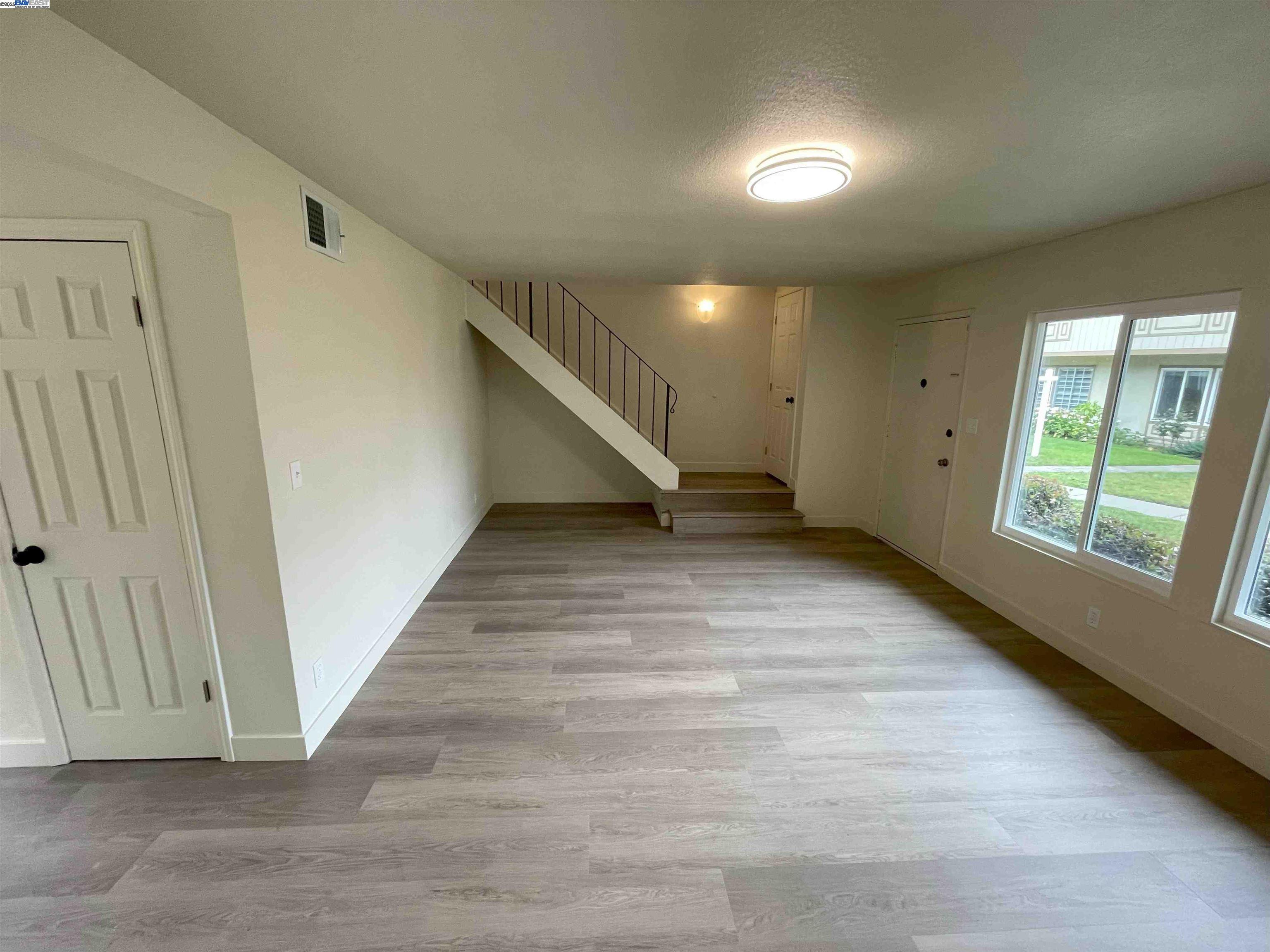 Detail Gallery Image 6 of 32 For 34552 Nantucket Cmn, Fremont,  CA 94555 - 4 Beds | 2/1 Baths
