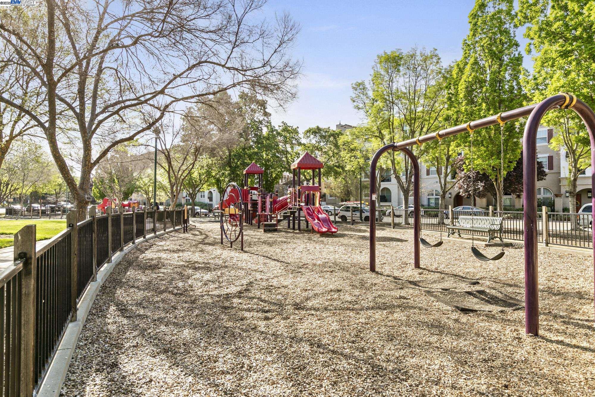 Detail Gallery Image 34 of 37 For 3275 Dublin Blvd #222,  Dublin,  CA 94568 - 2 Beds | 2 Baths