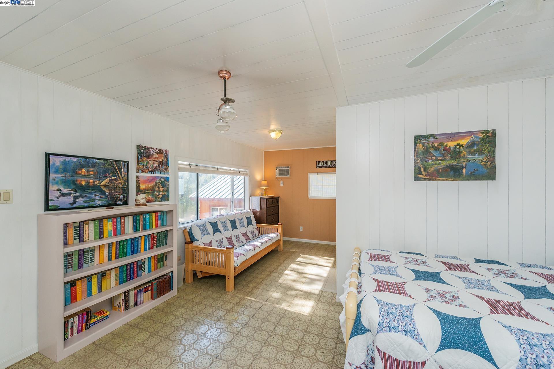 Detail Gallery Image 31 of 58 For 8341 East Side Rd, Trinity Center,  CA 96091 - 3 Beds | 3 Baths