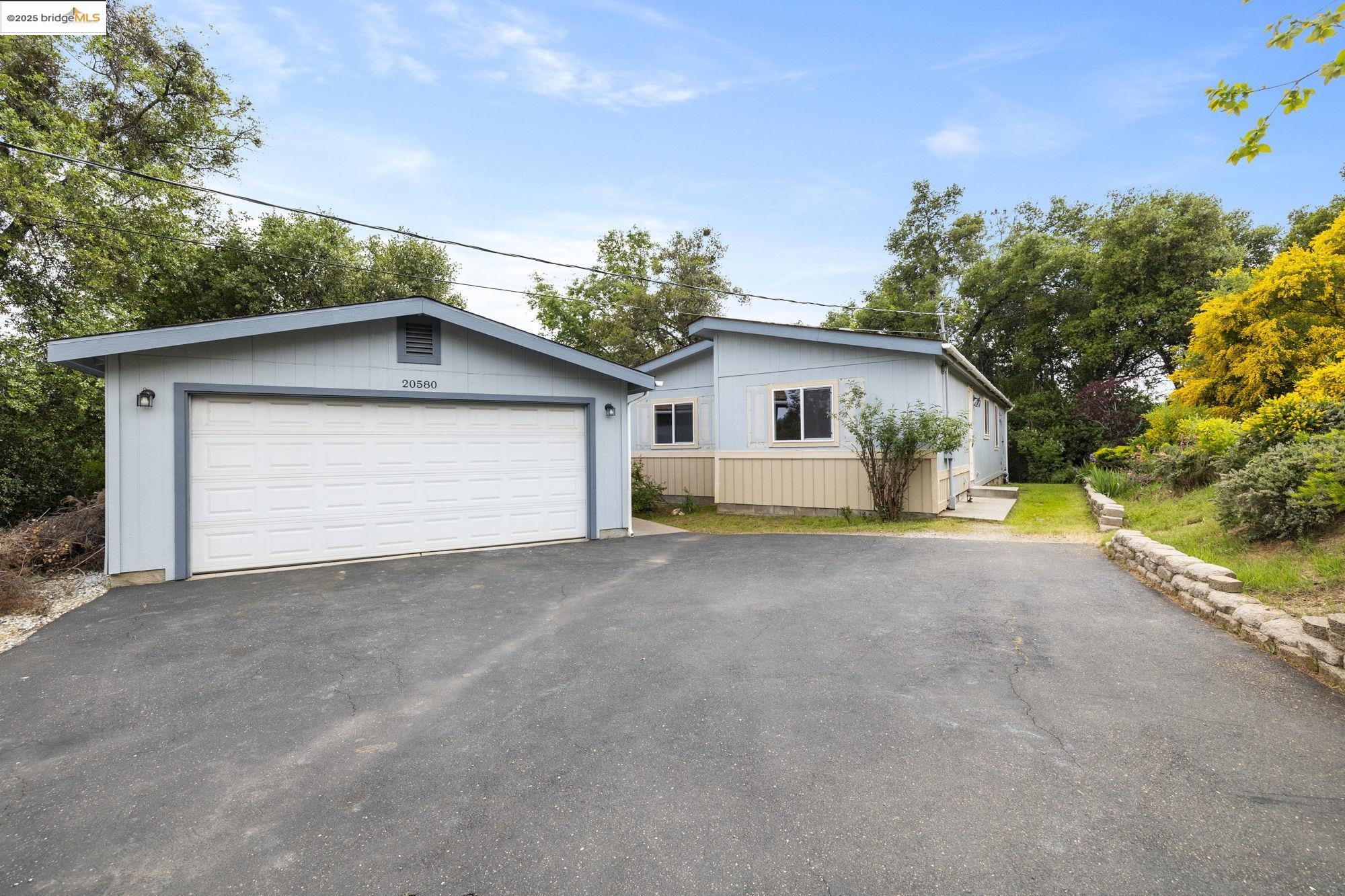 Detail Gallery Image 1 of 28 For 20580 Bay Meadows Dr, Sonora,  CA 95370 - 3 Beds | 2 Baths