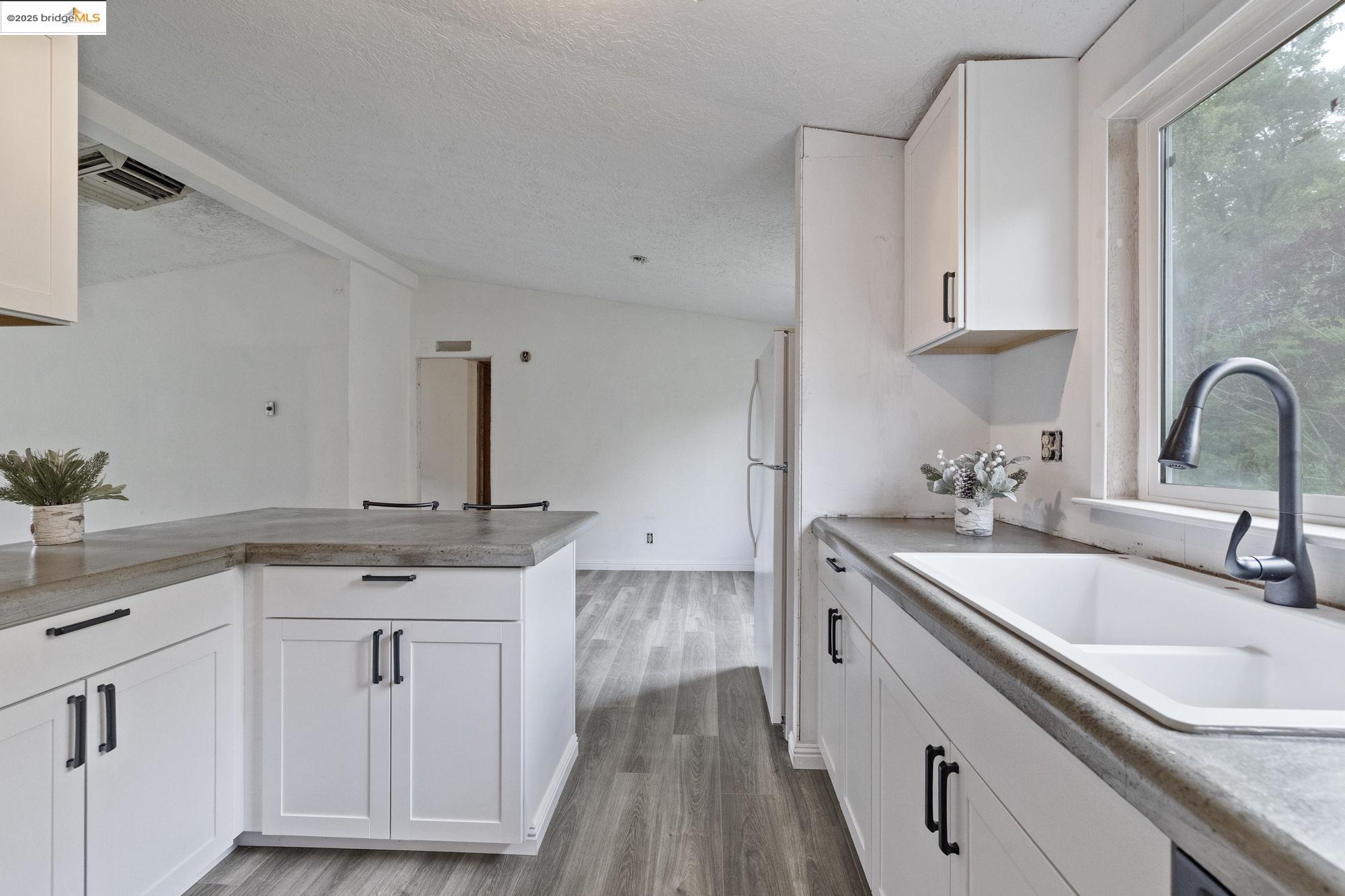 Detail Gallery Image 10 of 28 For 20580 Bay Meadows Dr, Sonora,  CA 95370 - 3 Beds | 2 Baths