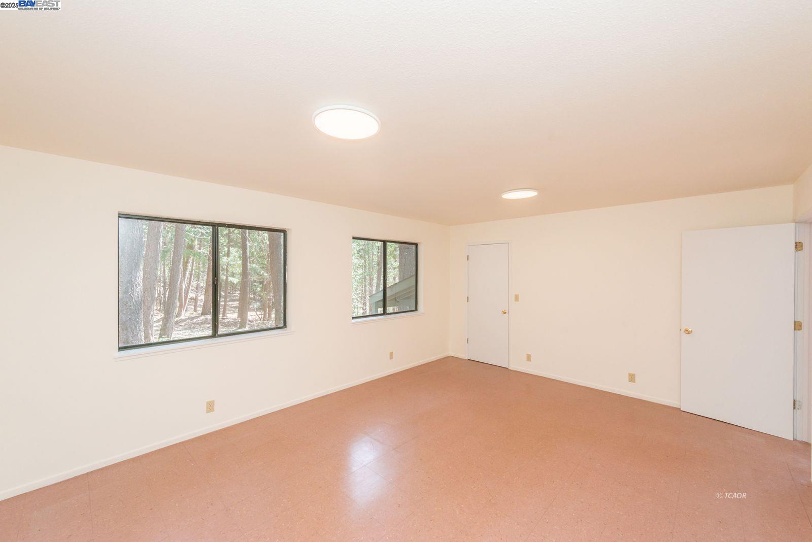 Detail Gallery Image 18 of 48 For 121 Mountain Aire Ln, Trinity Center,  CA 96091 - 2 Beds | 1 Baths
