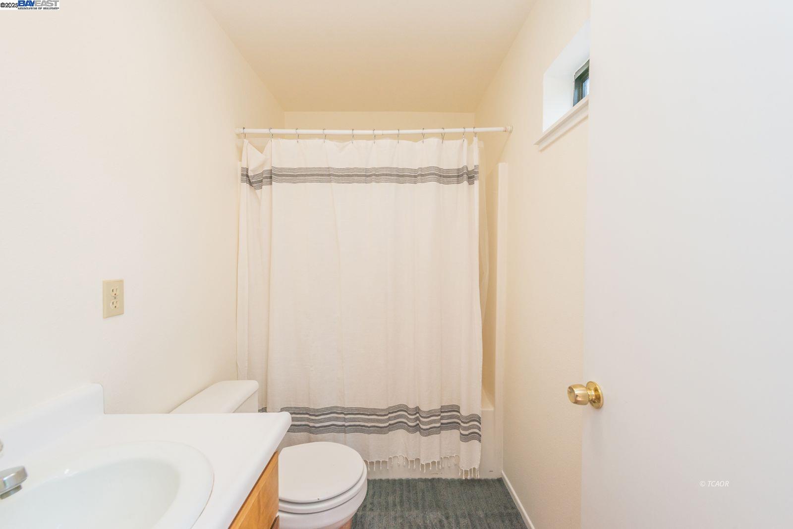 Detail Gallery Image 19 of 48 For 121 Mountain Aire Ln, Trinity Center,  CA 96091 - 2 Beds | 1 Baths