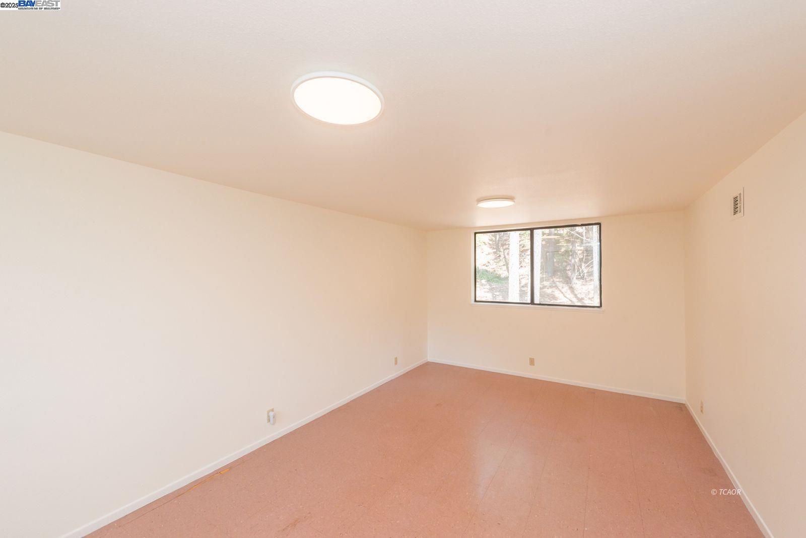 Detail Gallery Image 20 of 48 For 121 Mountain Aire Ln, Trinity Center,  CA 96091 - 2 Beds | 1 Baths