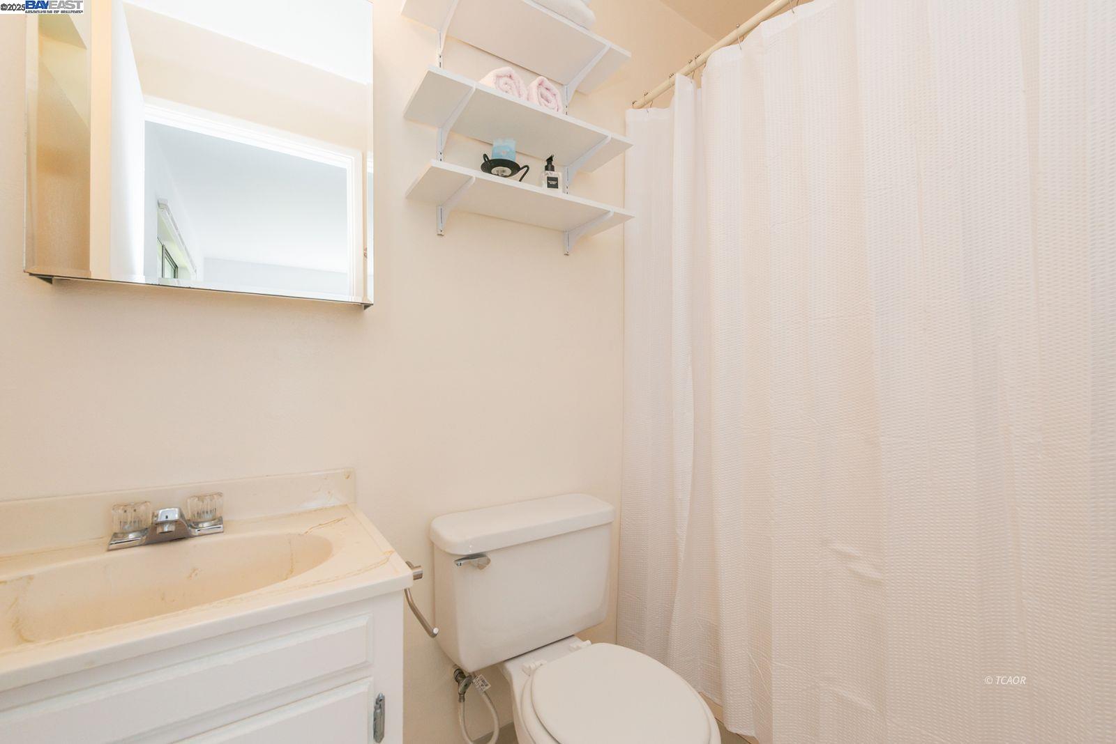 Detail Gallery Image 19 of 50 For 170 Lower Mill St., Weaverville,  CA 96093 - 4 Beds | 2 Baths