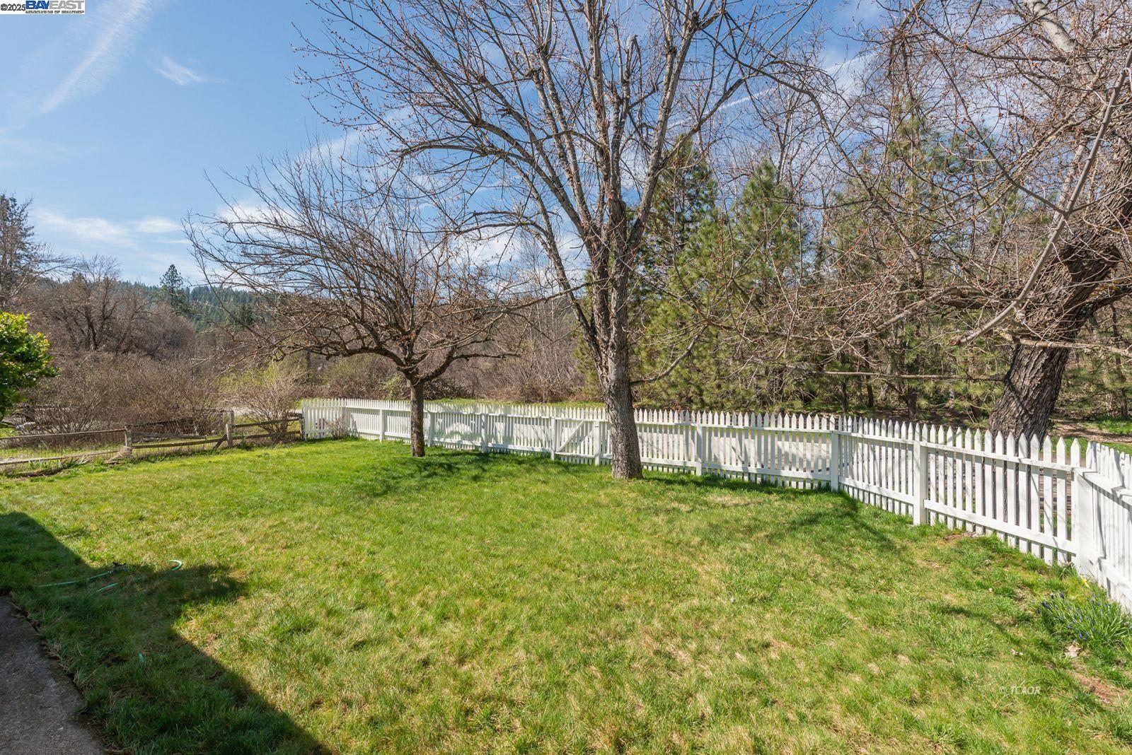 Detail Gallery Image 41 of 50 For 170 Lower Mill St., Weaverville,  CA 96093 - 4 Beds | 2 Baths