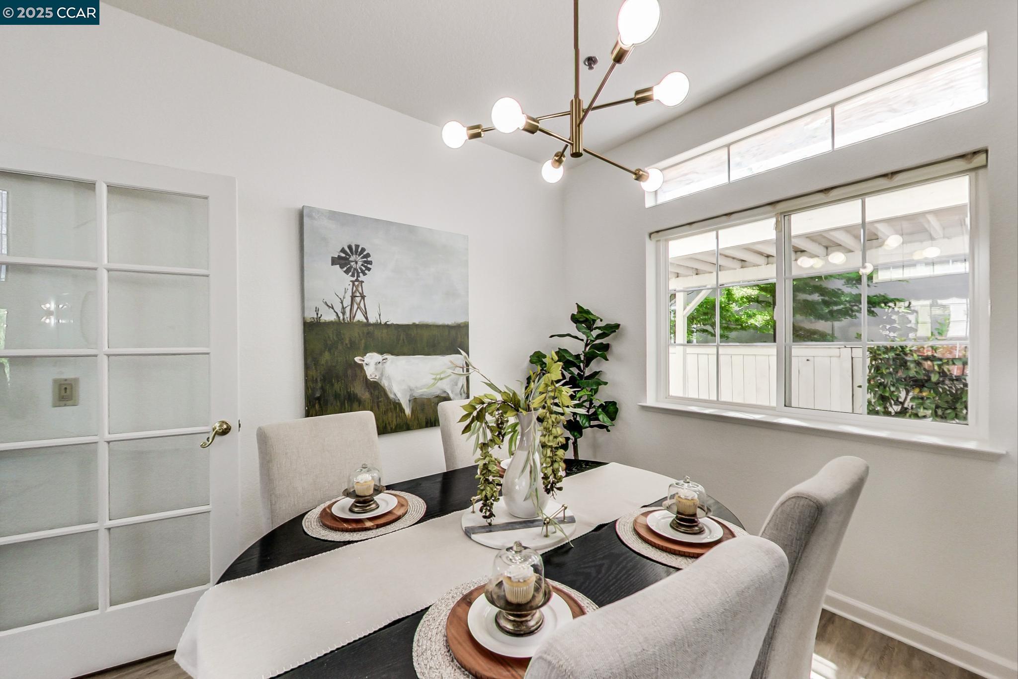 Detail Gallery Image 9 of 55 For 19 S Newport Dr, Napa,  CA 94559 - 4 Beds | 2/1 Baths