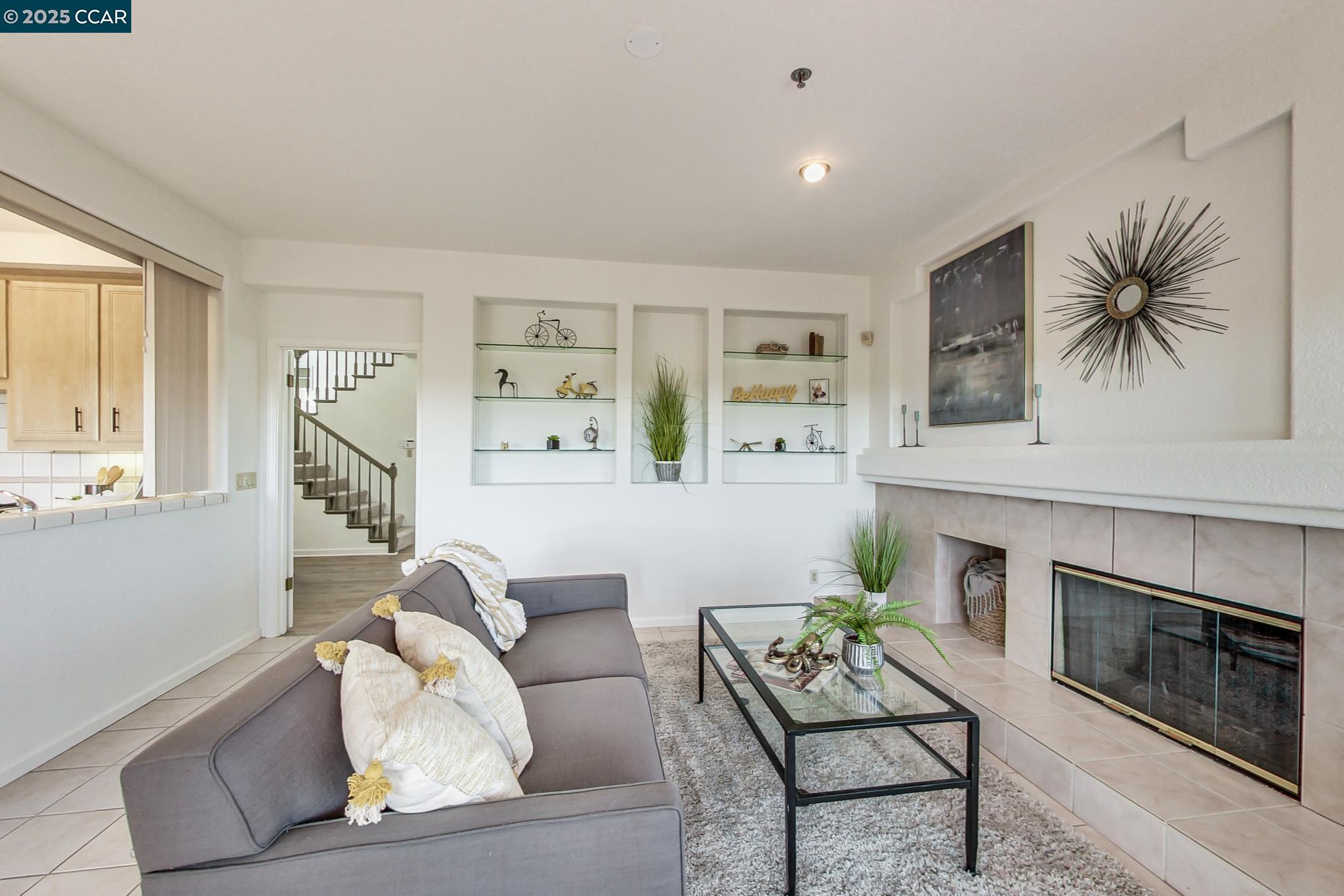 Detail Gallery Image 17 of 55 For 19 S Newport Dr, Napa,  CA 94559 - 4 Beds | 2/1 Baths