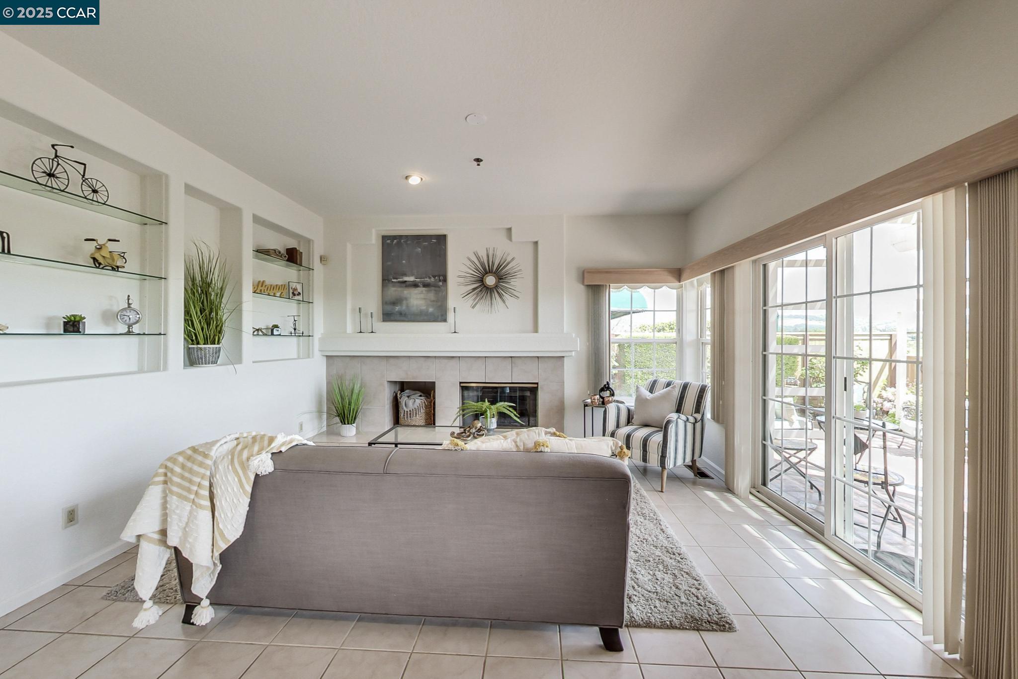 Detail Gallery Image 19 of 55 For 19 S Newport Dr, Napa,  CA 94559 - 4 Beds | 2/1 Baths