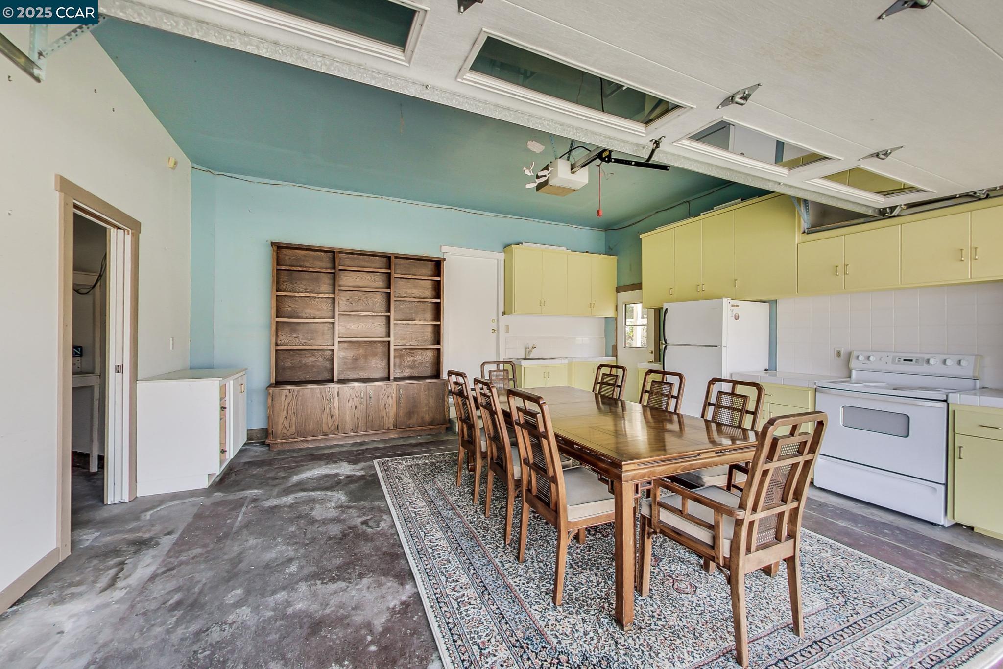 Detail Gallery Image 38 of 55 For 19 S Newport Dr, Napa,  CA 94559 - 4 Beds | 2/1 Baths
