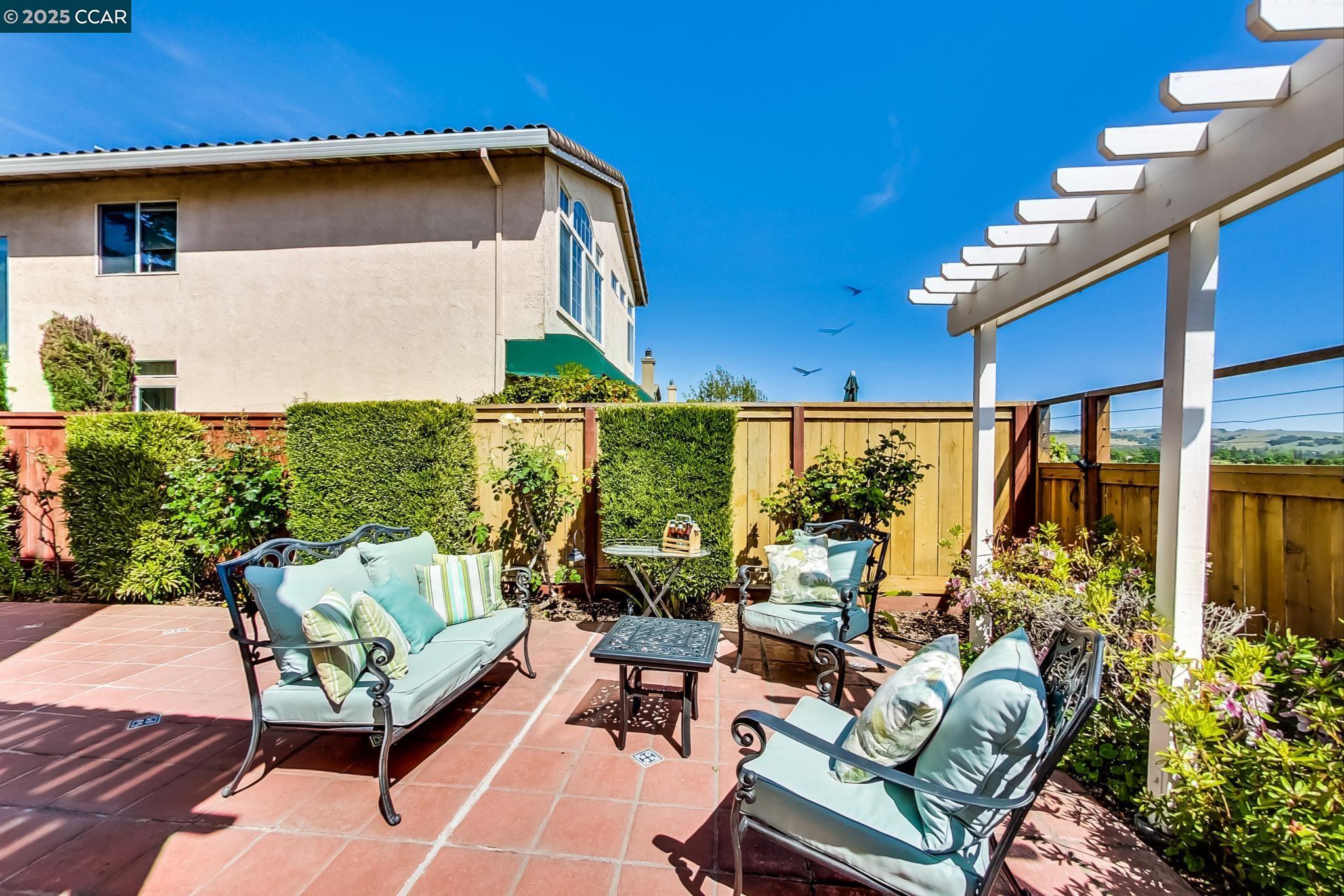 Detail Gallery Image 43 of 55 For 19 S Newport Dr, Napa,  CA 94559 - 4 Beds | 2/1 Baths