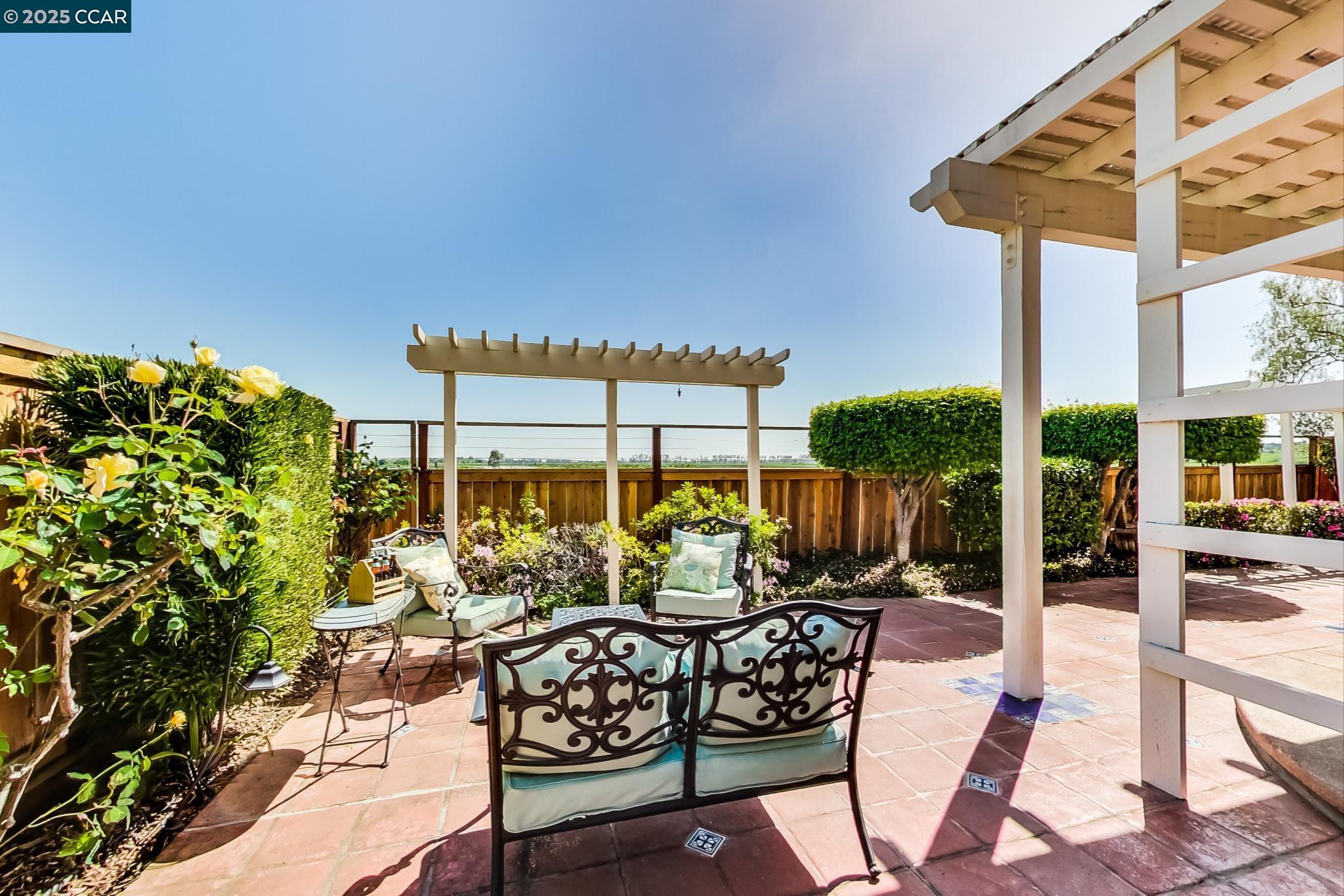 Detail Gallery Image 44 of 55 For 19 S Newport Dr, Napa,  CA 94559 - 4 Beds | 2/1 Baths