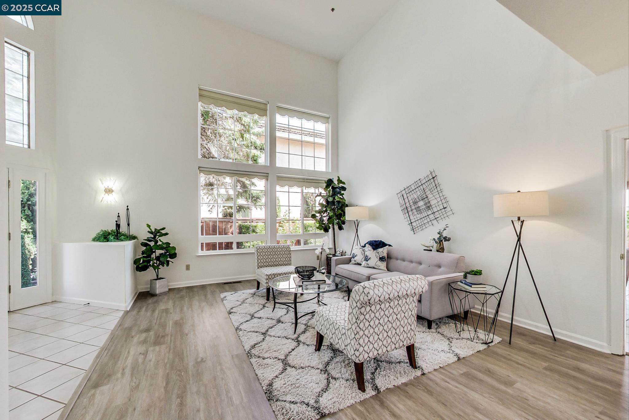 Detail Gallery Image 7 of 55 For 19 S Newport Dr, Napa,  CA 94559 - 4 Beds | 2/1 Baths