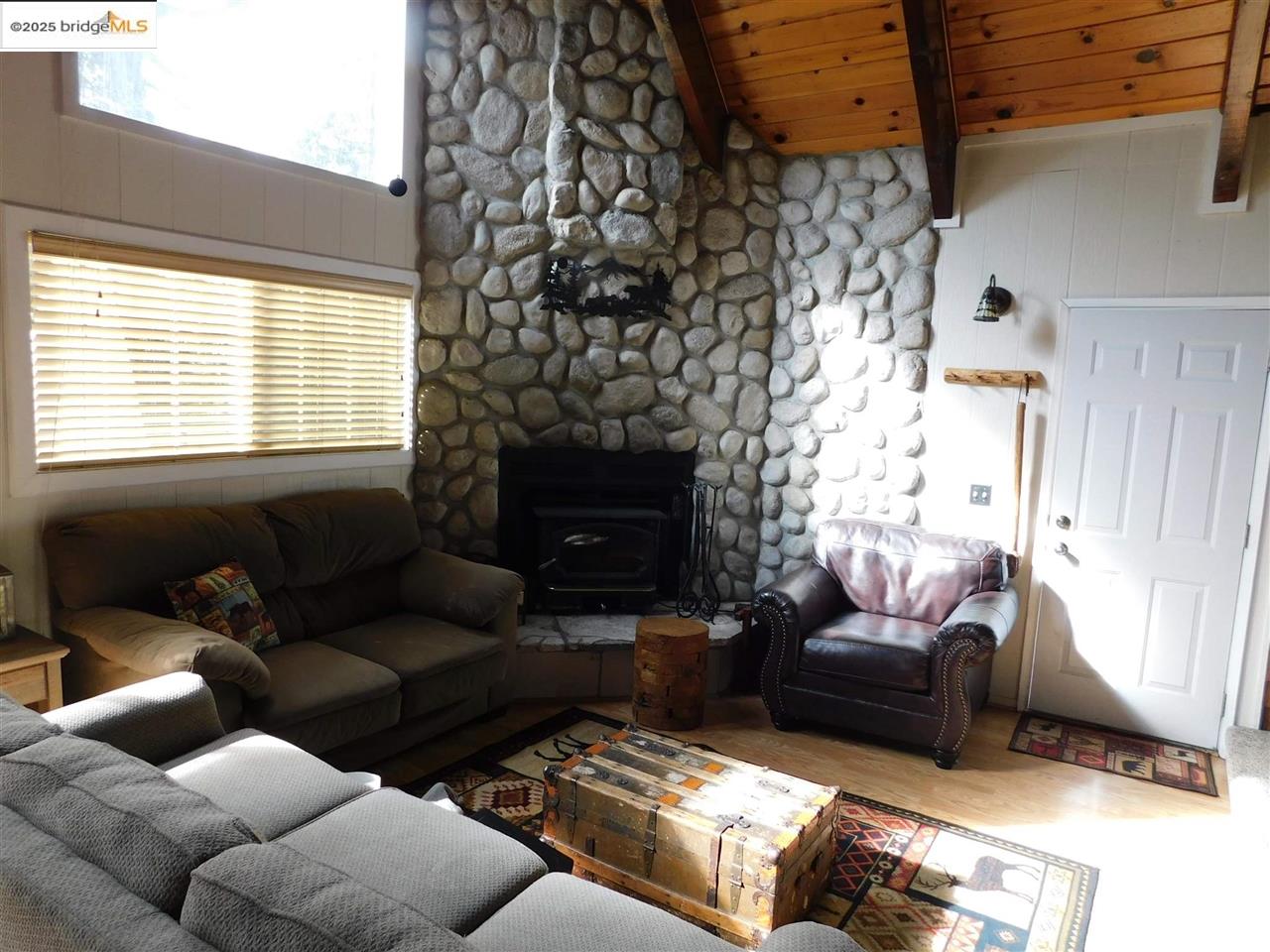 Detail Gallery Image 8 of 41 For 25475 Bambi, Long Barn,  CA 95335 - 3 Beds | 2 Baths