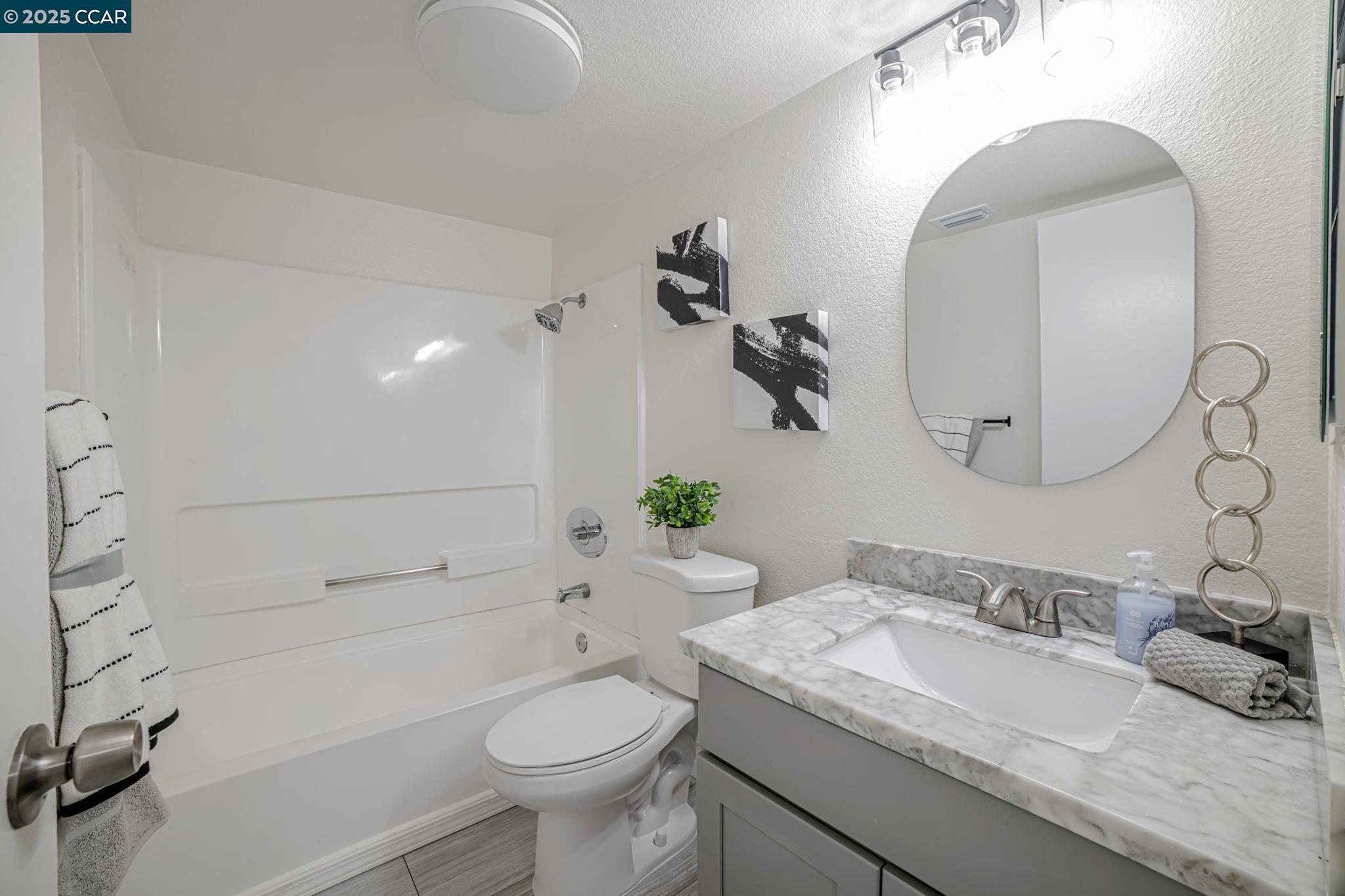 Photo #15: 41095038 Listing: Photo #15