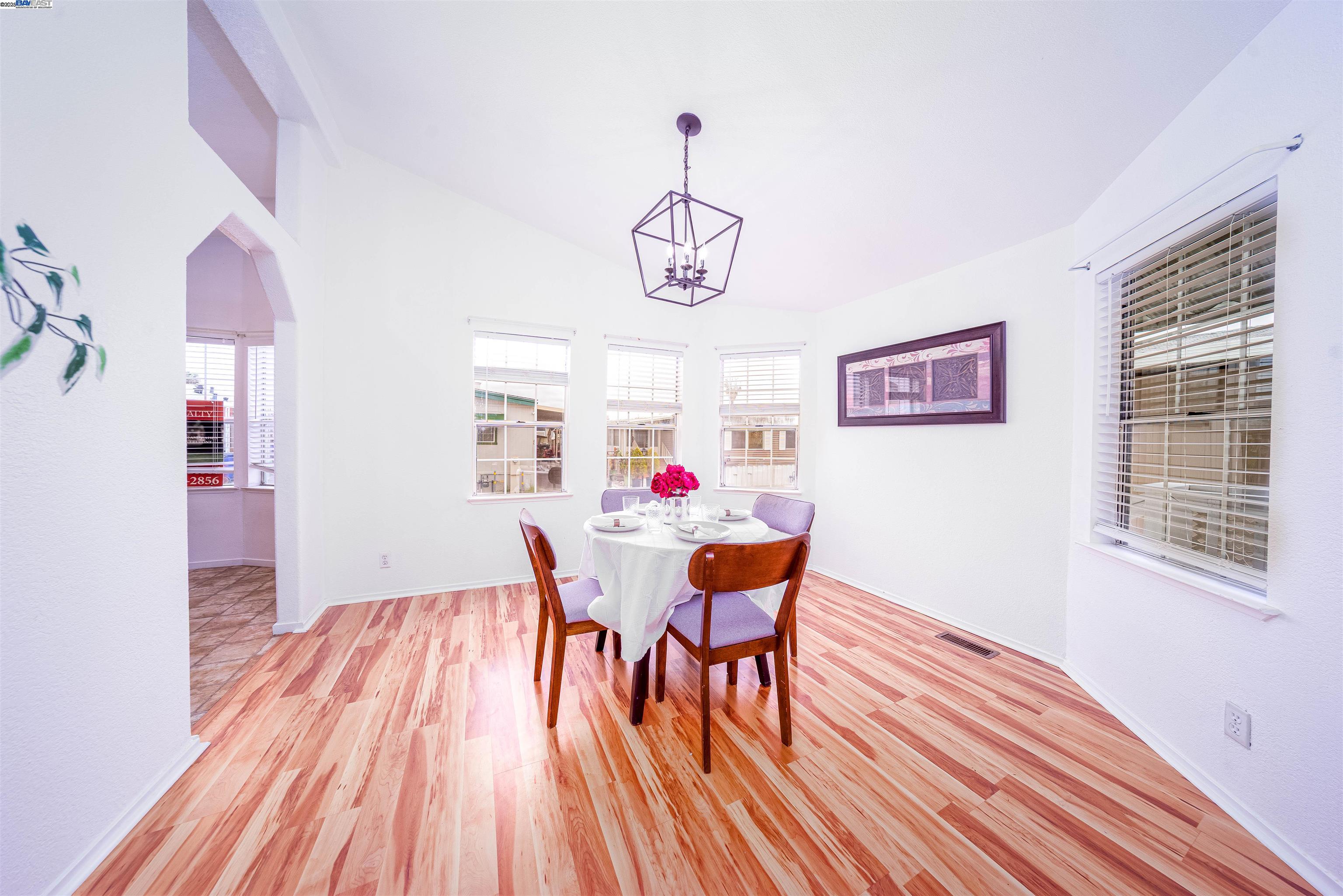Detail Gallery Image 12 of 27 For 120 Dixon Landing Rd Spc 25,  Milpitas,  CA 95035 - 3 Beds | 2 Baths