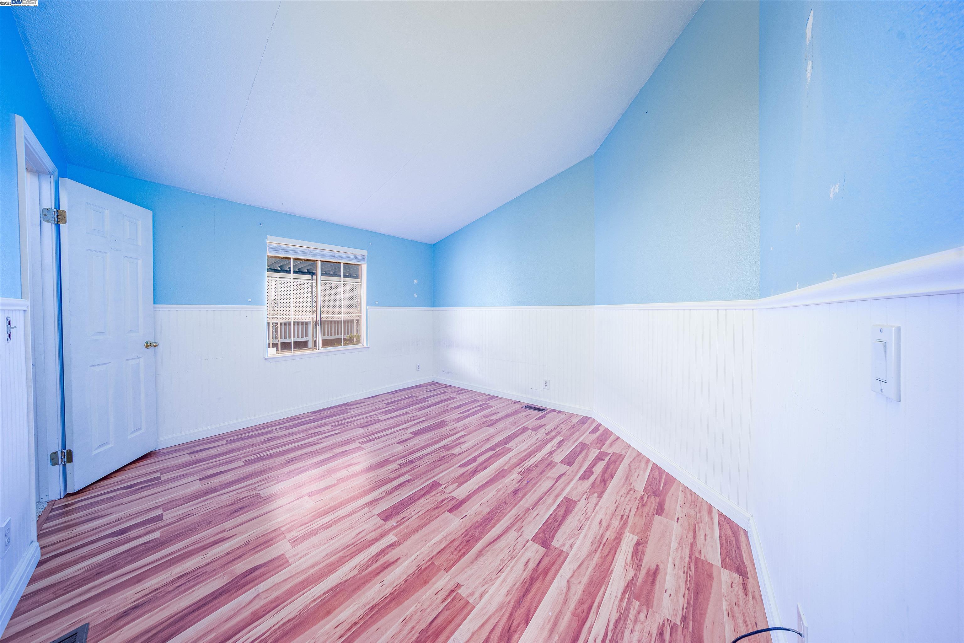 Detail Gallery Image 20 of 27 For 120 Dixon Landing Rd Spc 25,  Milpitas,  CA 95035 - 3 Beds | 2 Baths
