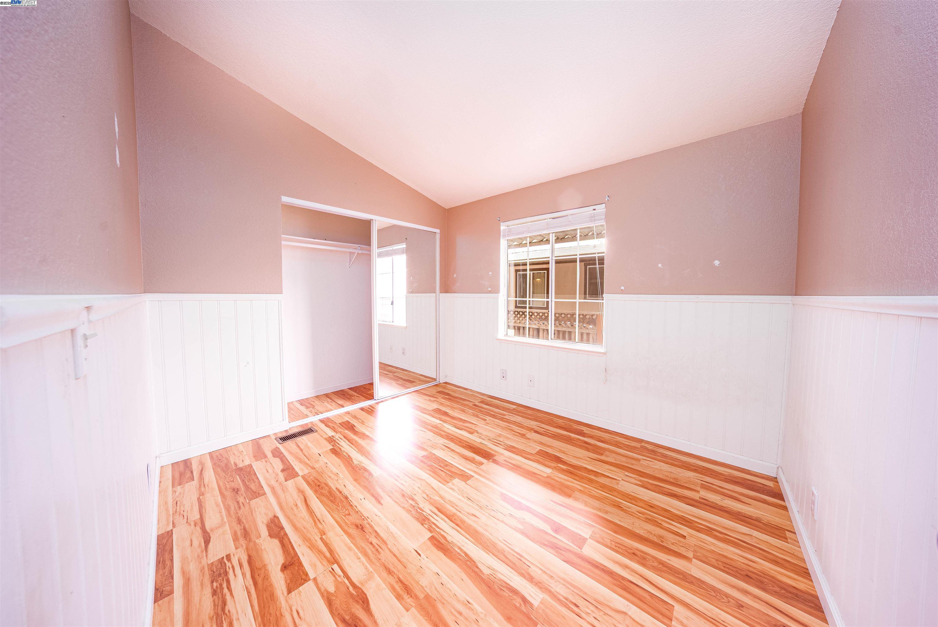 Detail Gallery Image 22 of 27 For 120 Dixon Landing Rd Spc 25,  Milpitas,  CA 95035 - 3 Beds | 2 Baths