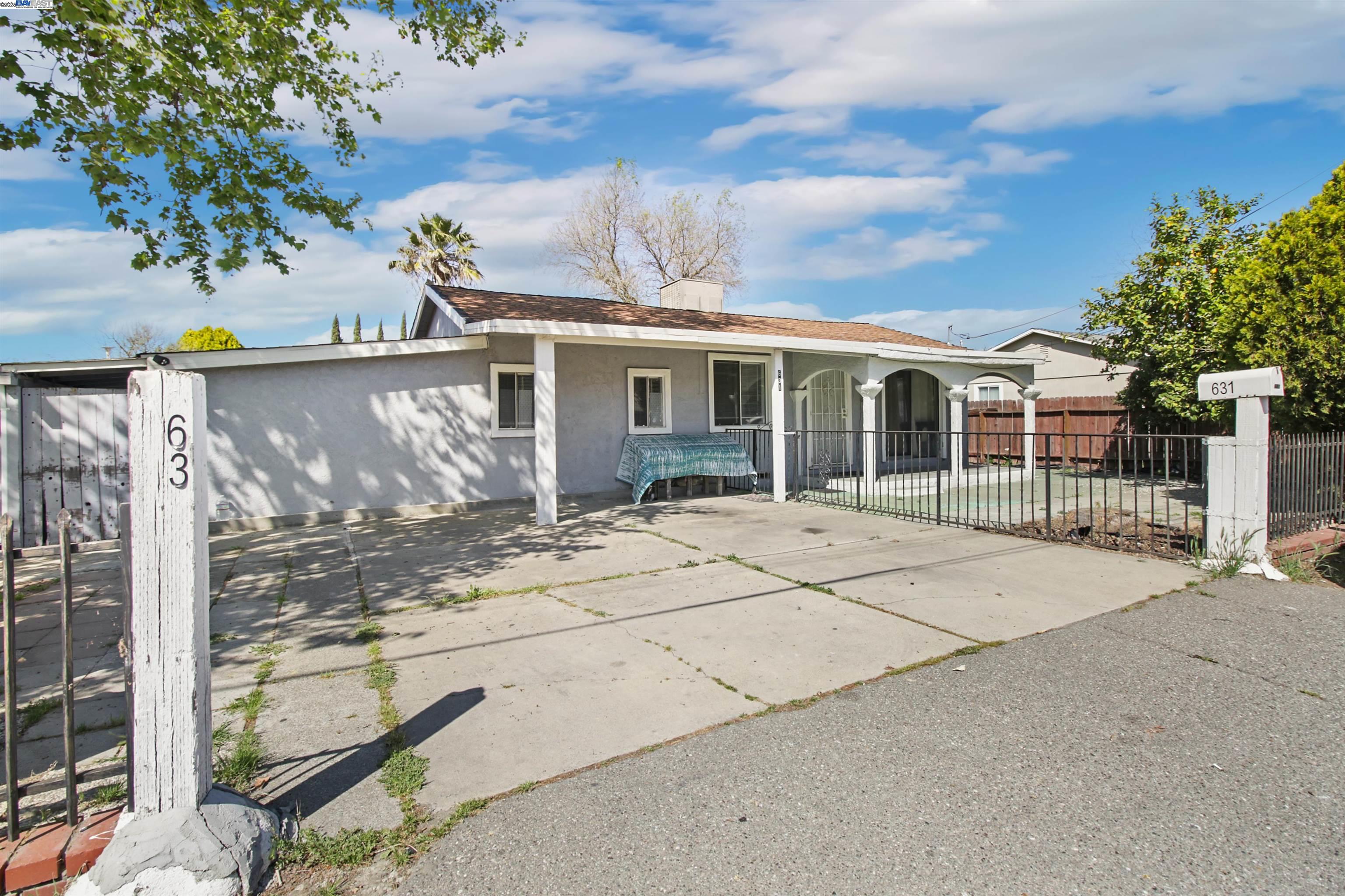 Detail Gallery Image 14 of 34 For 630 Jessie Ave, Sacramento,  CA 95838 - 6 Beds | 4 Baths