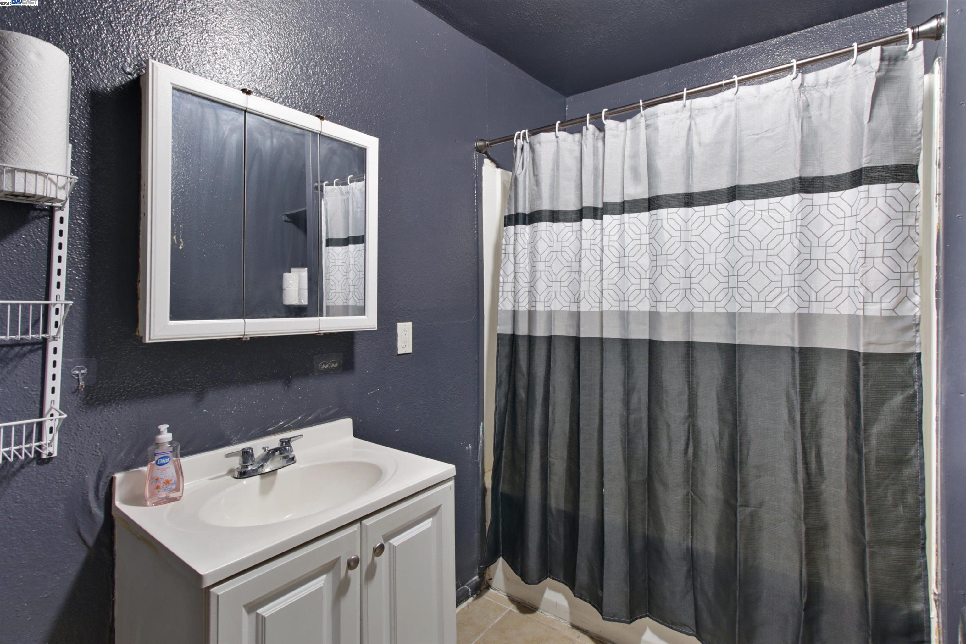 Detail Gallery Image 23 of 34 For 630 Jessie Ave, Sacramento,  CA 95838 - 6 Beds | 4 Baths