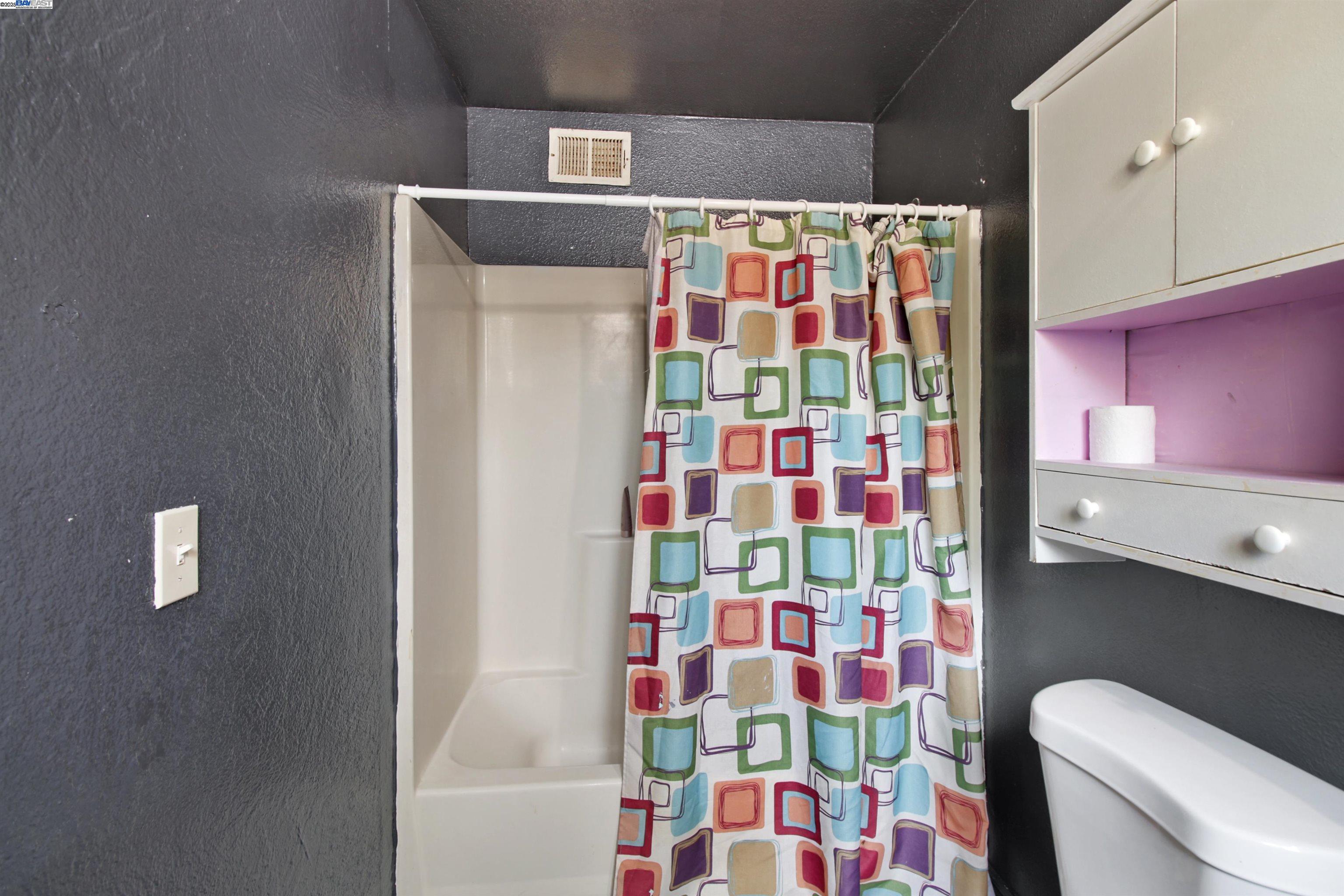 Detail Gallery Image 26 of 34 For 630 Jessie Ave, Sacramento,  CA 95838 - 6 Beds | 4 Baths