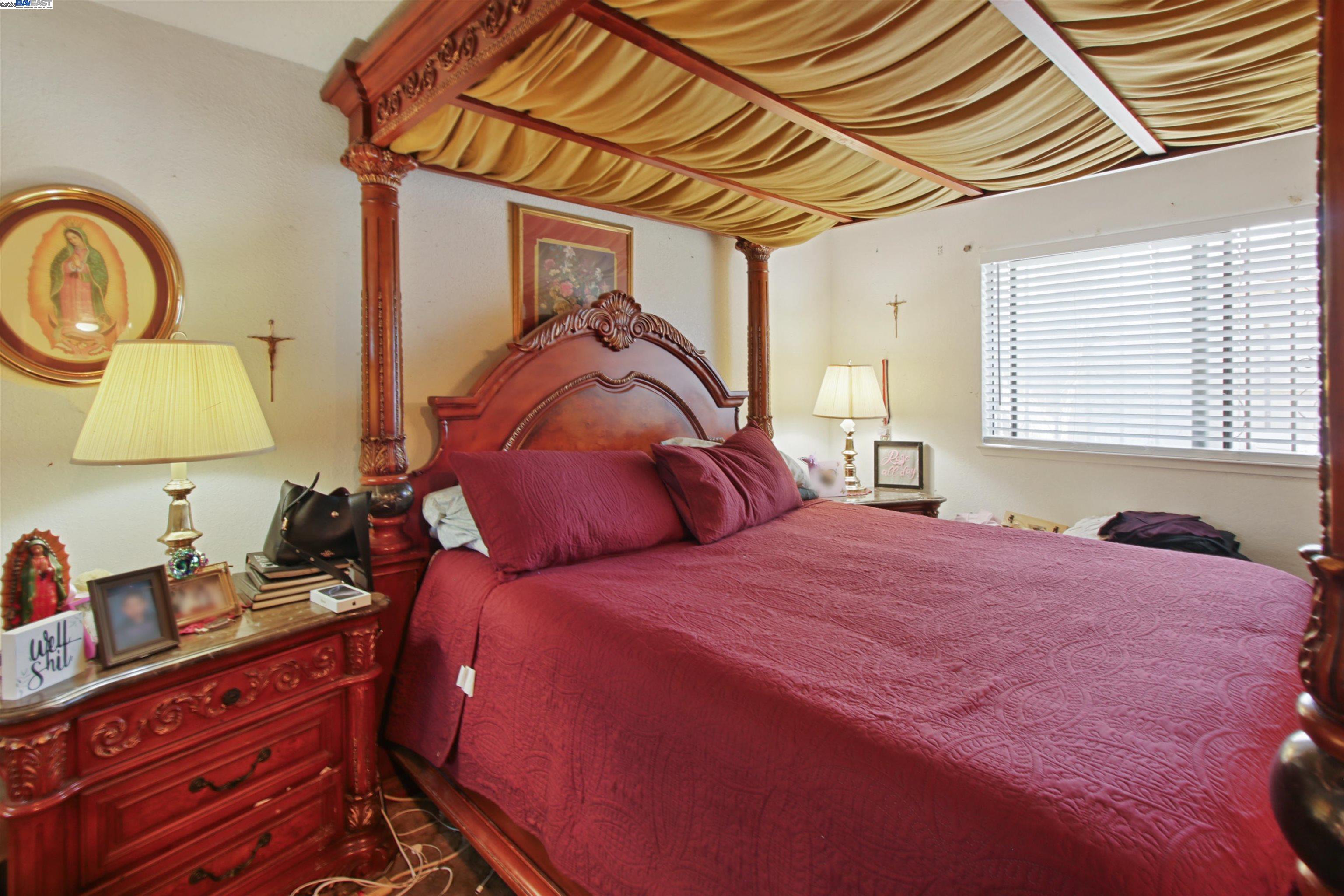 Detail Gallery Image 7 of 34 For 630 Jessie Ave, Sacramento,  CA 95838 - 6 Beds | 4 Baths