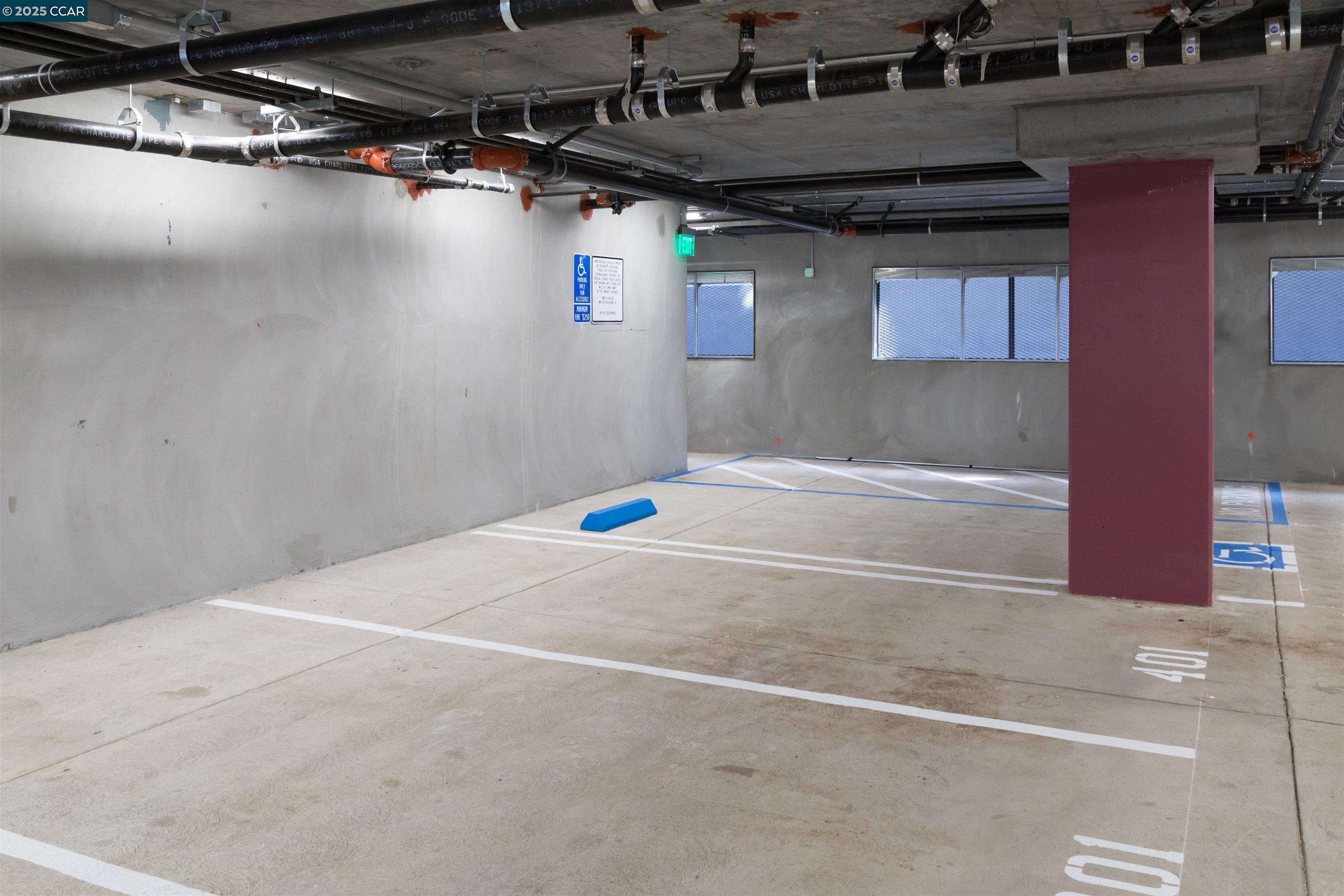 Detail Gallery Image 16 of 28 For 58 Vernon St #201,  Oakland,  CA 94610 - 2 Beds | 2 Baths