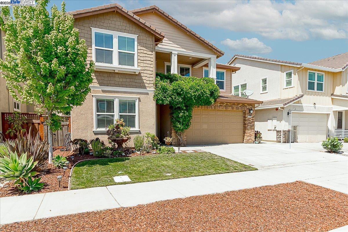 Detail Gallery Image 2 of 32 For 17867 Leto Way, Lathrop,  CA 95330 - 5 Beds | 4 Baths