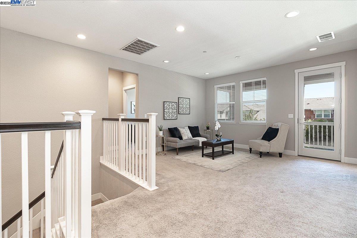 Detail Gallery Image 13 of 32 For 17867 Leto Way, Lathrop,  CA 95330 - 5 Beds | 4 Baths