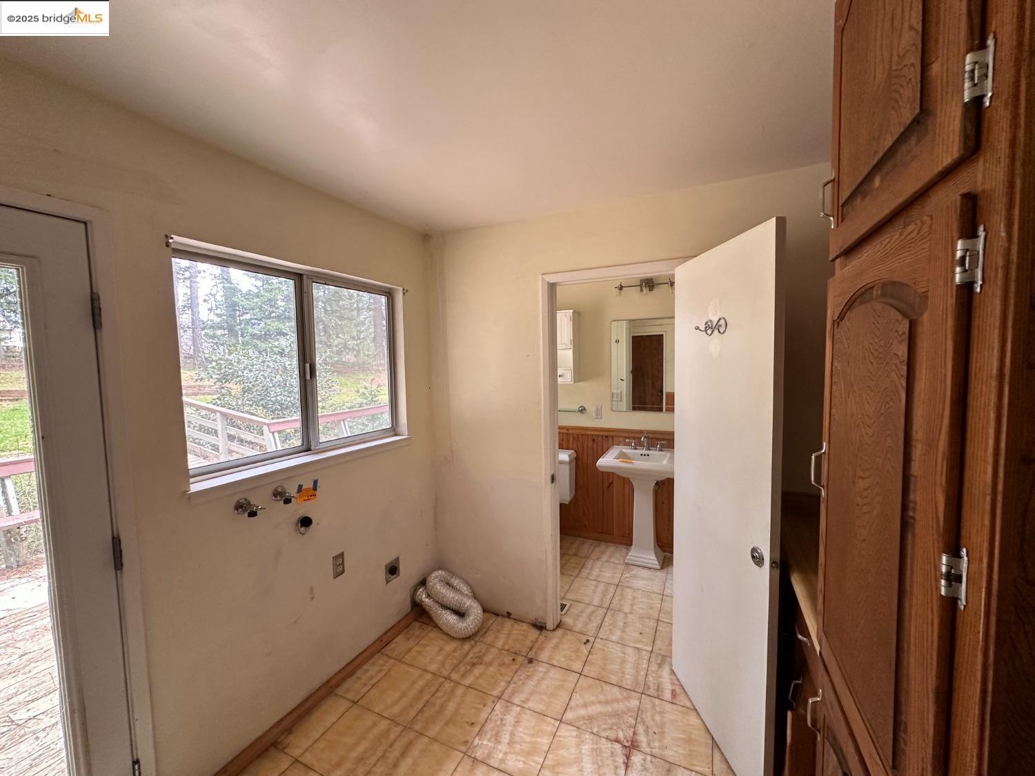 Detail Gallery Image 14 of 34 For 19071 W. Allan, Volcano,  CA 95689 - 3 Beds | 1/1 Baths
