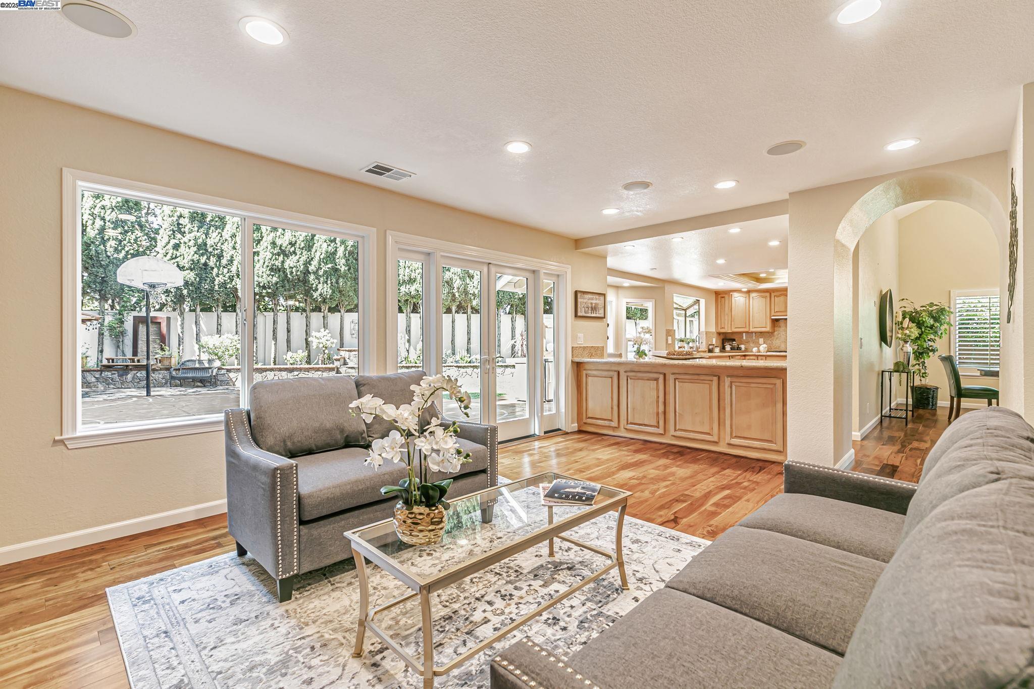 Detail Gallery Image 12 of 60 For 38957 Altura Street, Fremont,  CA 94536 - 4 Beds | 3 Baths