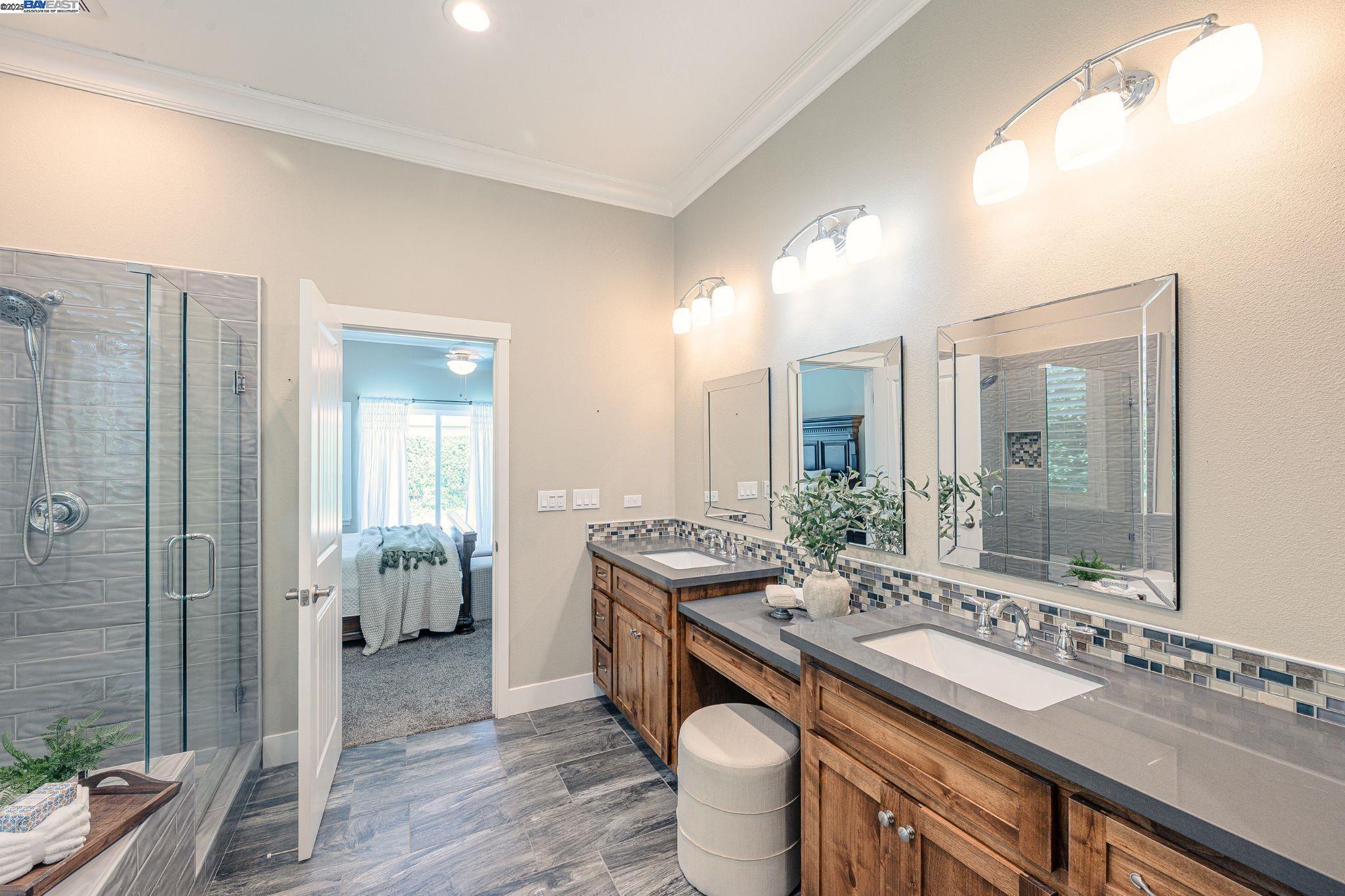 Detail Gallery Image 24 of 33 For 1927 El Portal Dr, Merced,  CA 95340 - 5 Beds | 2/1 Baths