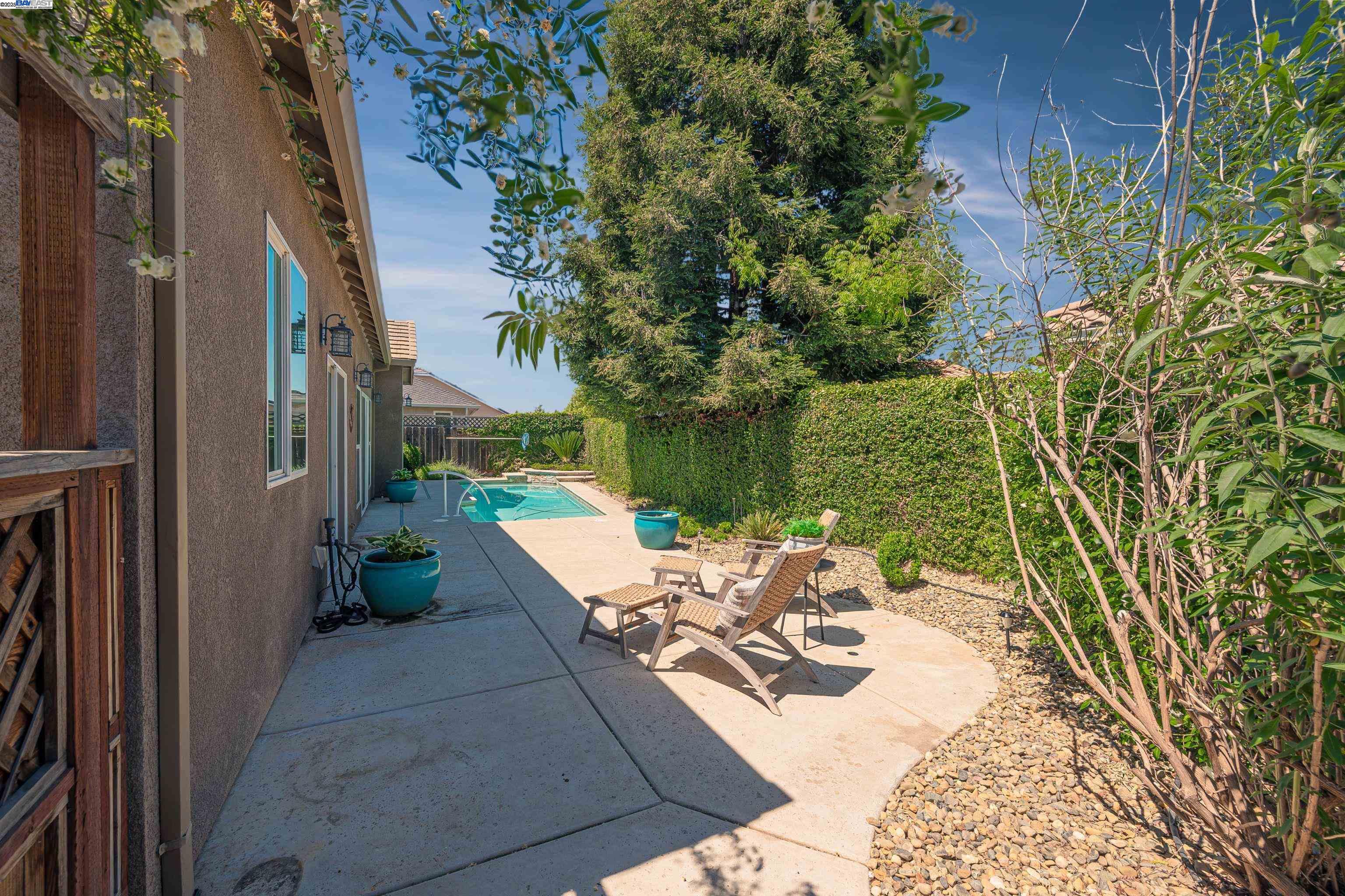Detail Gallery Image 30 of 33 For 1927 El Portal Dr, Merced,  CA 95340 - 5 Beds | 2/1 Baths