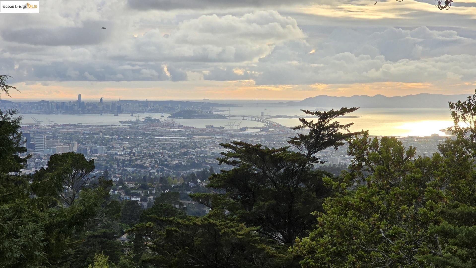Thumbnail for 9175 Skyline Blvd, Oakland, CA 94611