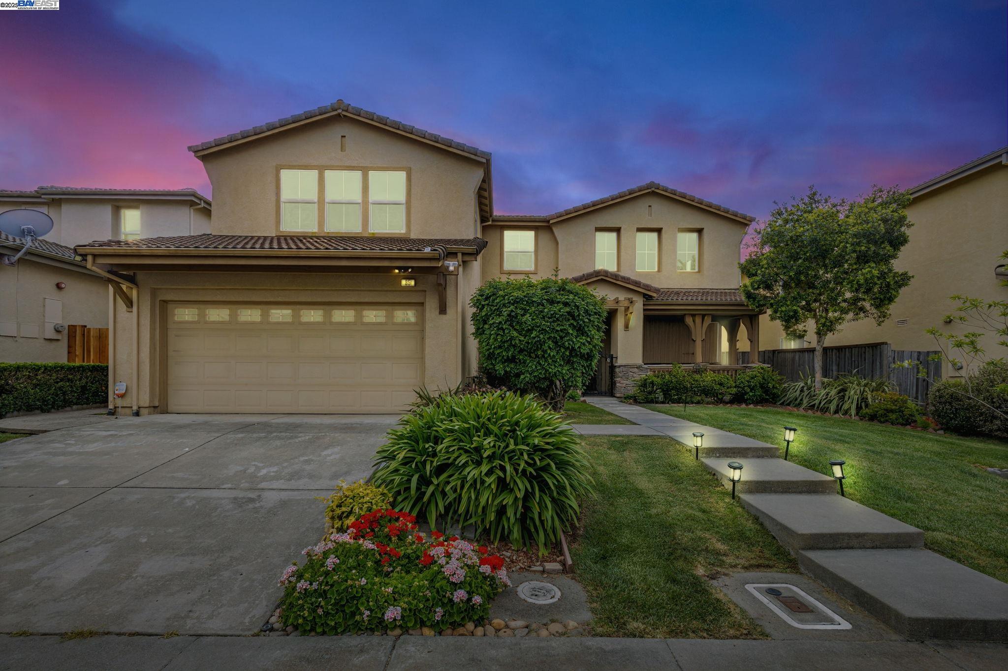 Detail Gallery Image 2 of 59 For 85 via Pescara, American Canyon,  CA 94503 - 6 Beds | 3 Baths