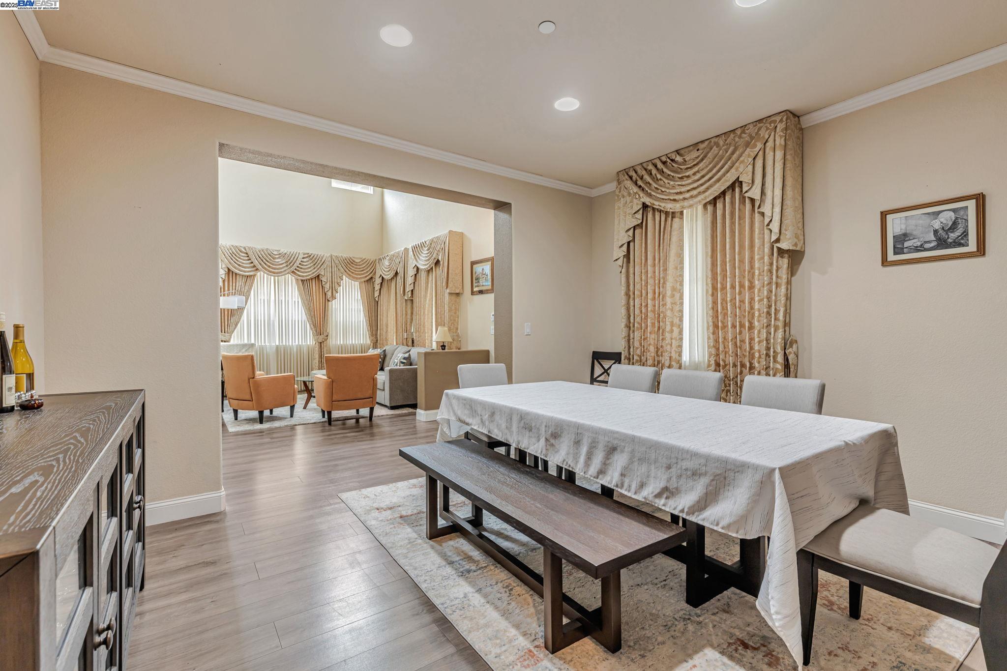 Detail Gallery Image 17 of 59 For 85 via Pescara, American Canyon,  CA 94503 - 6 Beds | 3 Baths