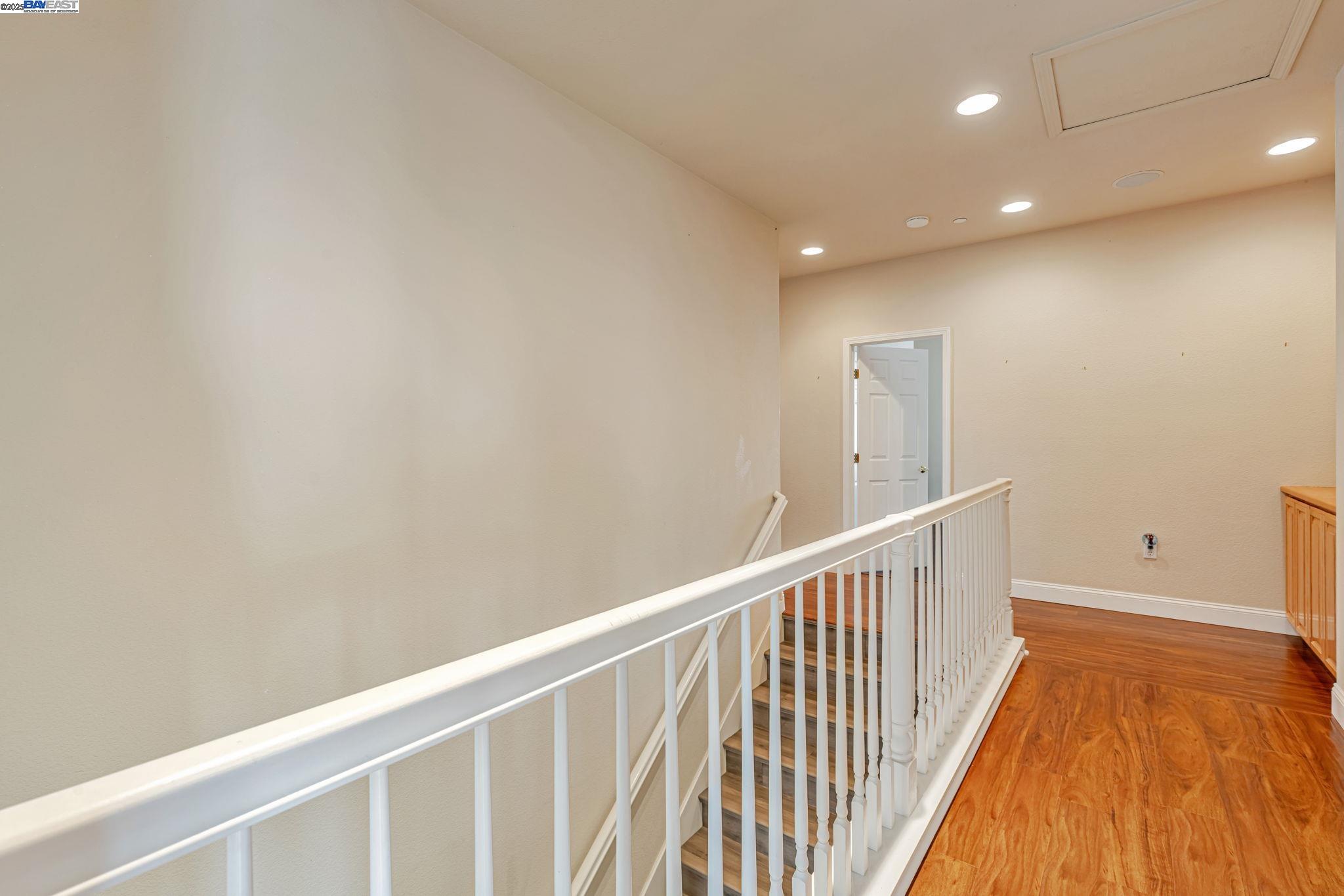 Detail Gallery Image 18 of 59 For 85 via Pescara, American Canyon,  CA 94503 - 6 Beds | 3 Baths