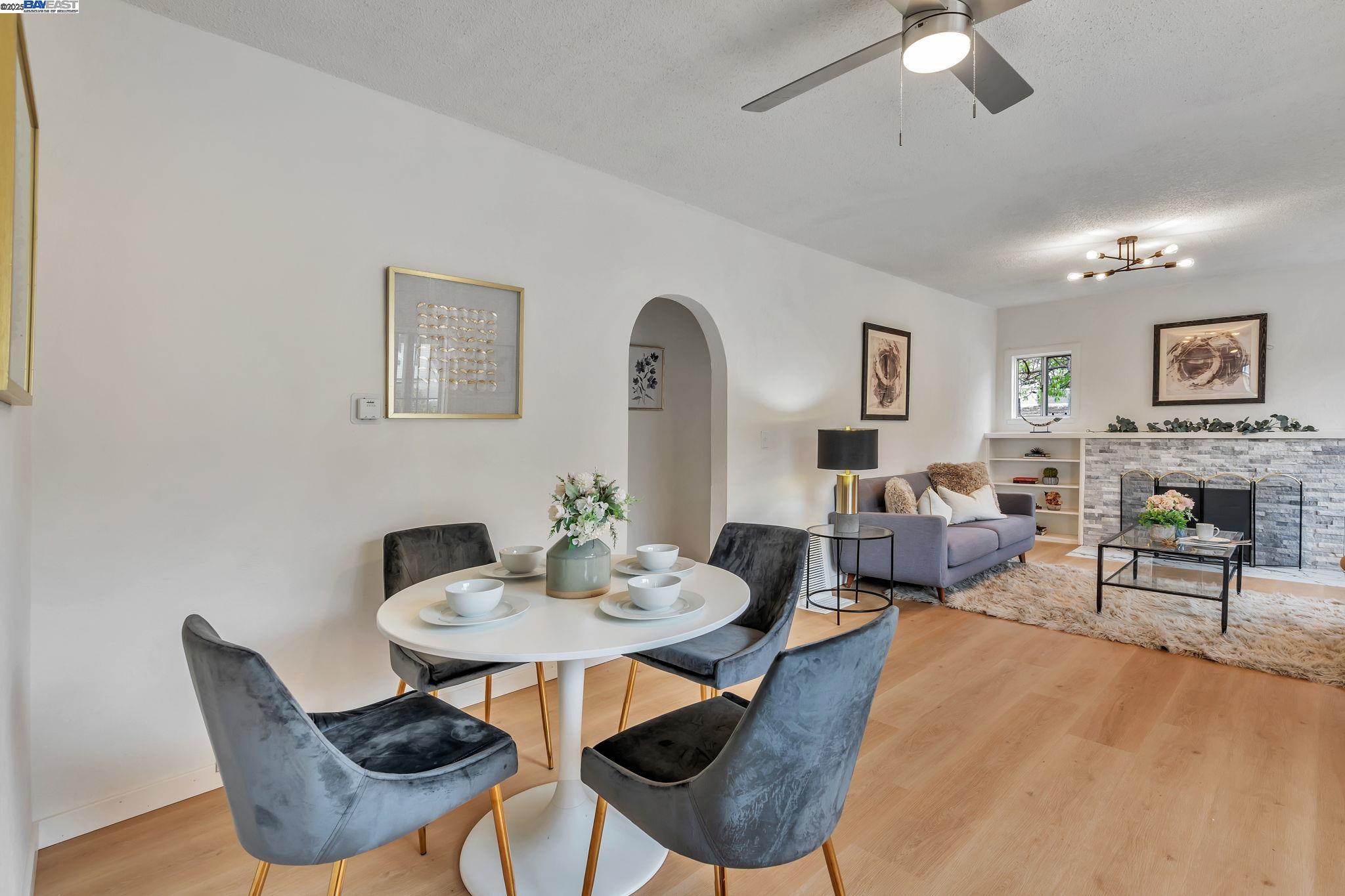 Detail Gallery Image 9 of 32 For 2539 Highland Ave, Oakland,  CA 94606 - 2 Beds | 1/1 Baths