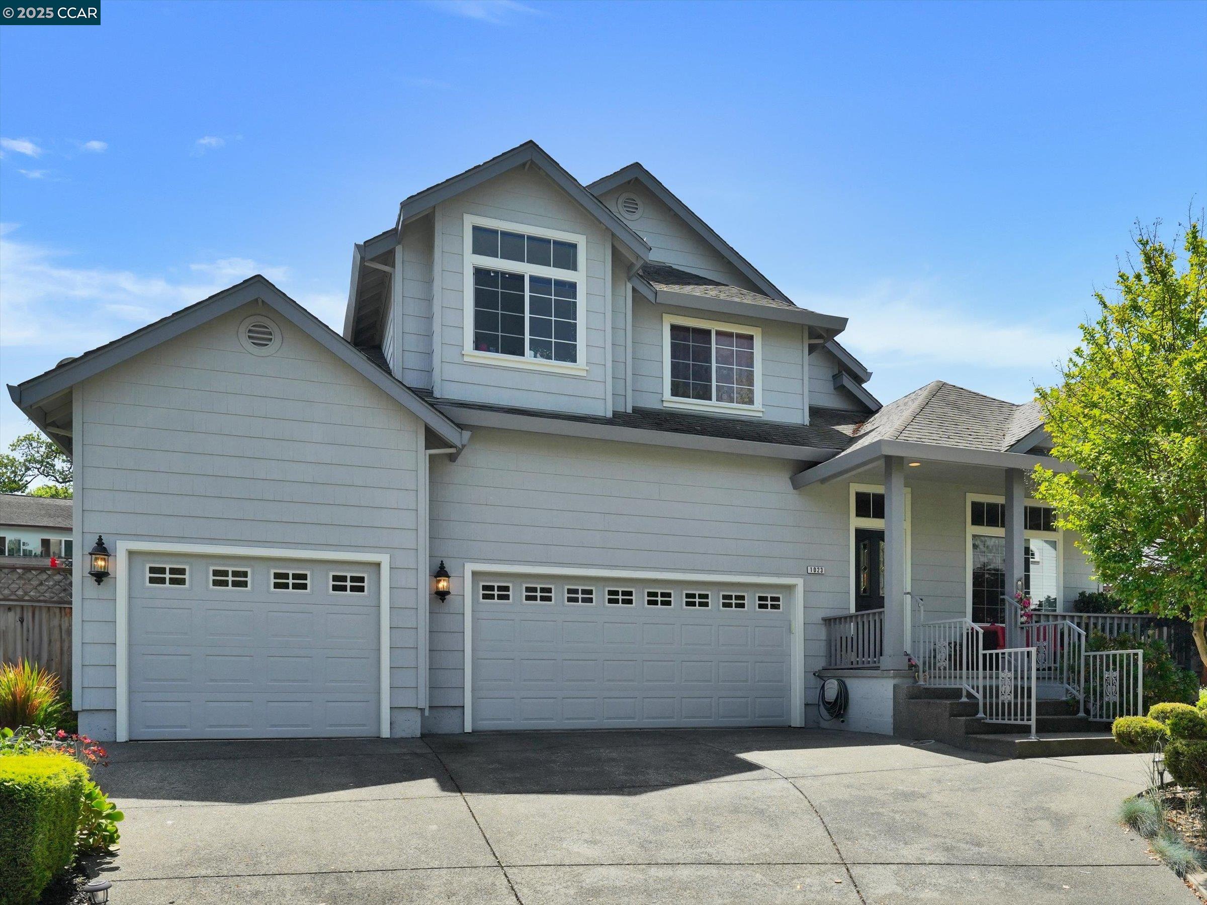 Detail Gallery Image 1 of 54 For 1023 Gailinda Ct, Petaluma,  CA 94952 - 4 Beds | 2/1 Baths