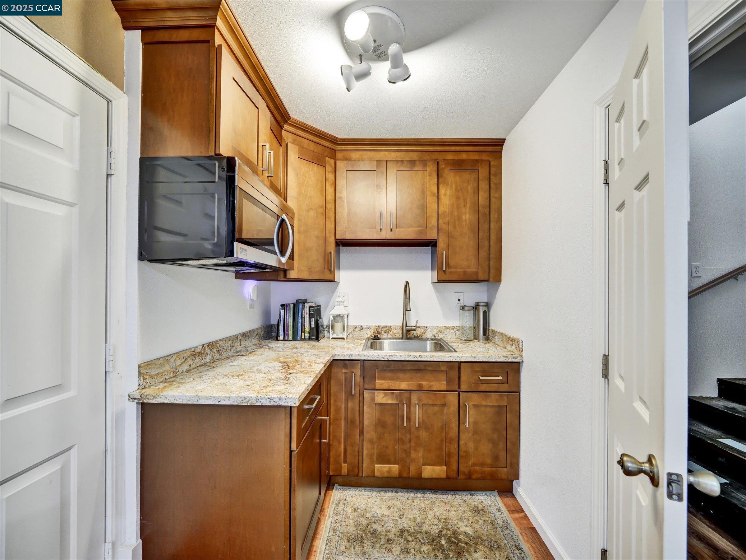 Detail Gallery Image 29 of 54 For 1023 Gailinda Ct, Petaluma,  CA 94952 - 4 Beds | 2/1 Baths
