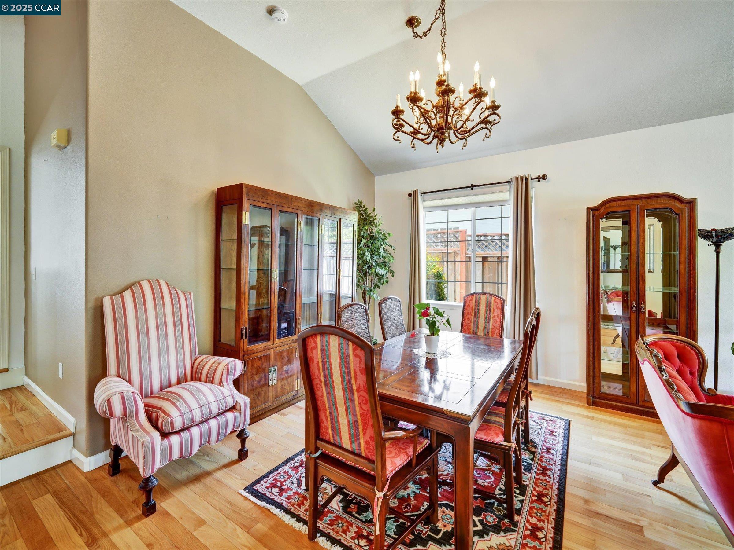 Detail Gallery Image 4 of 54 For 1023 Gailinda Ct, Petaluma,  CA 94952 - 4 Beds | 2/1 Baths