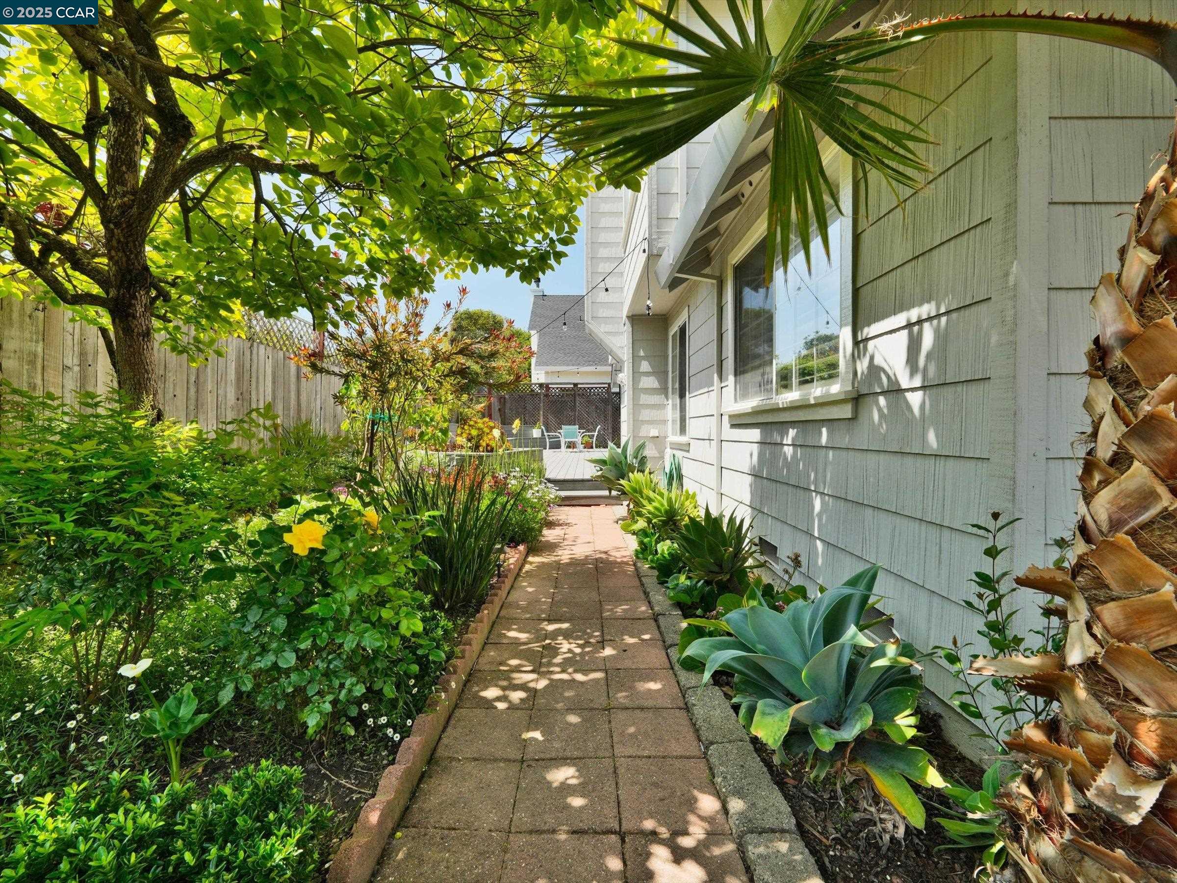 Detail Gallery Image 35 of 54 For 1023 Gailinda Ct, Petaluma,  CA 94952 - 4 Beds | 2/1 Baths
