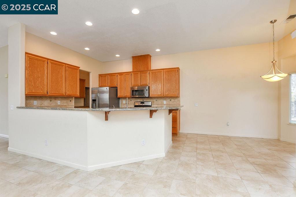 Detail Gallery Image 13 of 42 For 97 Scarlet Way, Brentwood,  CA 94513 - 2 Beds | 2 Baths